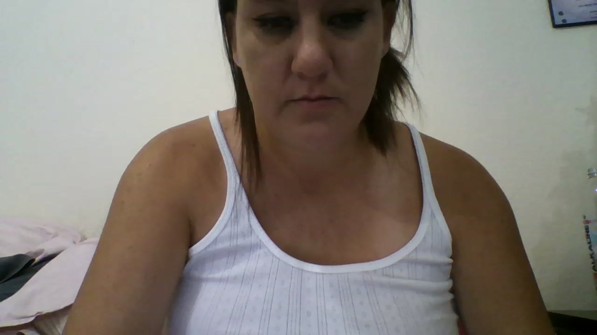 Gallery image thumbnail from Kenzie_leigh's myfreecams stream on, 01/04/2023, 20:00 image 4 of 20