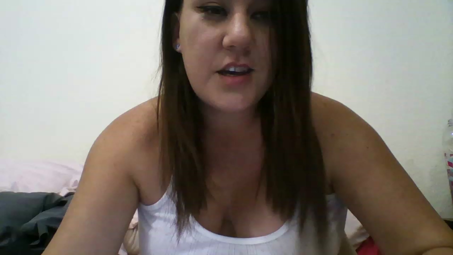 Gallery image thumbnail from Kenzie_leigh's myfreecams stream on, 01/04/2023, 21:15 image 12 of 20