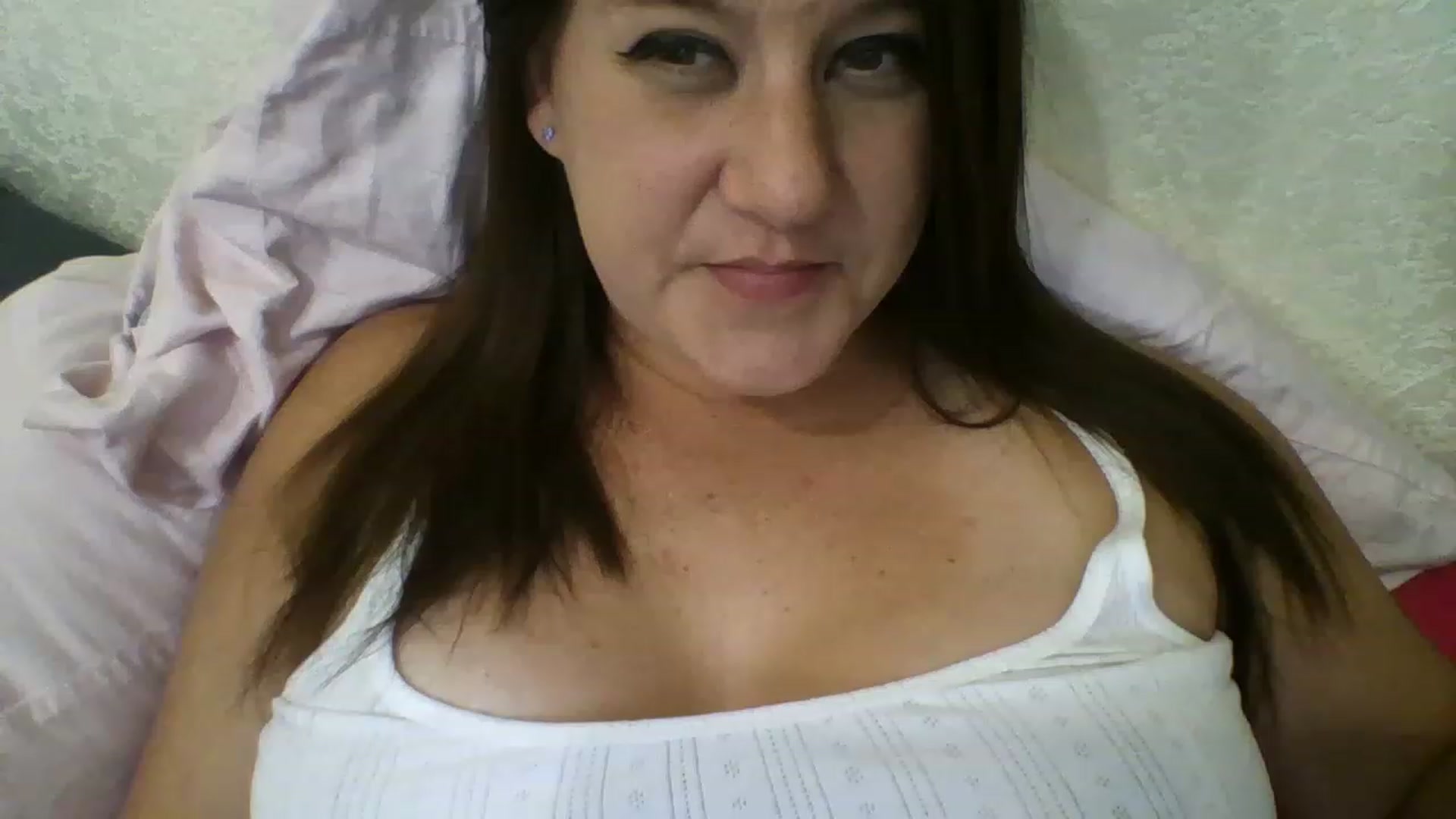 Gallery image thumbnail from Kenzie_leigh's myfreecams stream on, 01/04/2023, 21:15 image 16 of 20