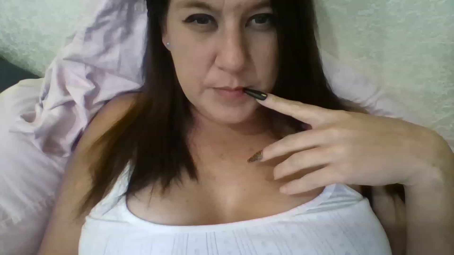Gallery image thumbnail from Kenzie_leigh's myfreecams stream on, 01/04/2023, 21:15 image 17 of 20