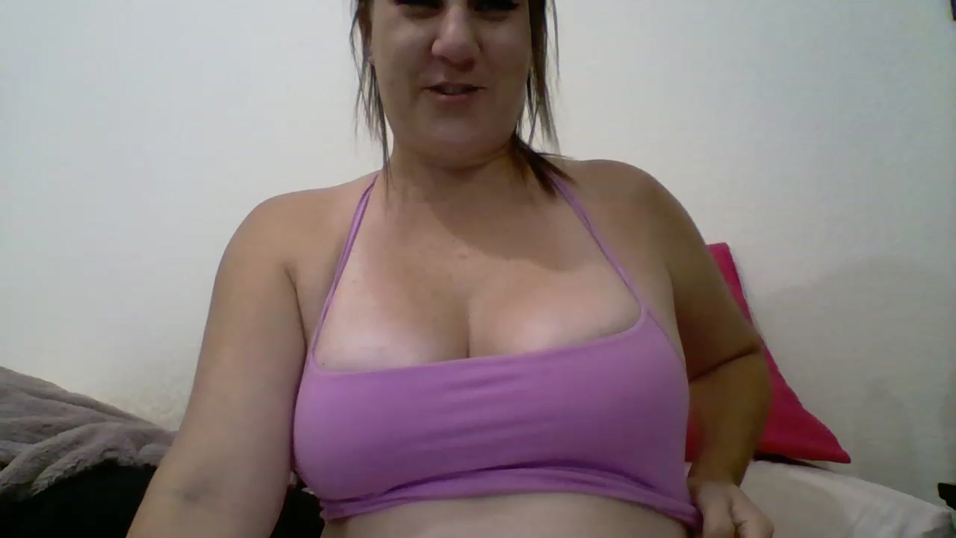 Gallery image thumbnail from Kenzie_leigh's myfreecams stream on, 01/10/2023, 20:01 image 11 of 20