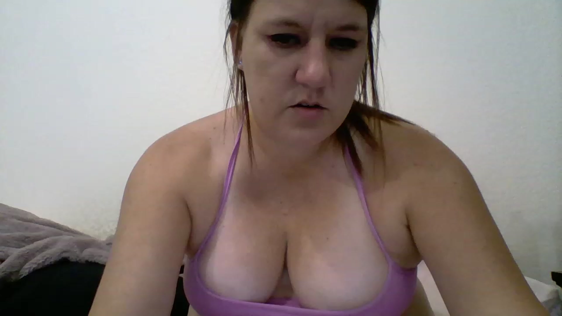 Gallery image thumbnail from Kenzie_leigh's myfreecams stream on, 01/10/2023, 20:01 image 10 of 20
