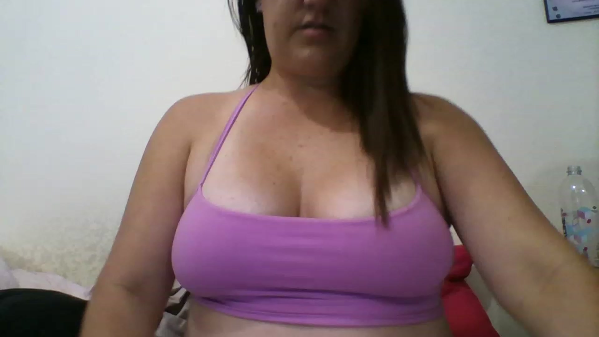 Gallery image thumbnail from Kenzie_leigh's myfreecams stream on, 01/10/2023, 22:40 image 17 of 20