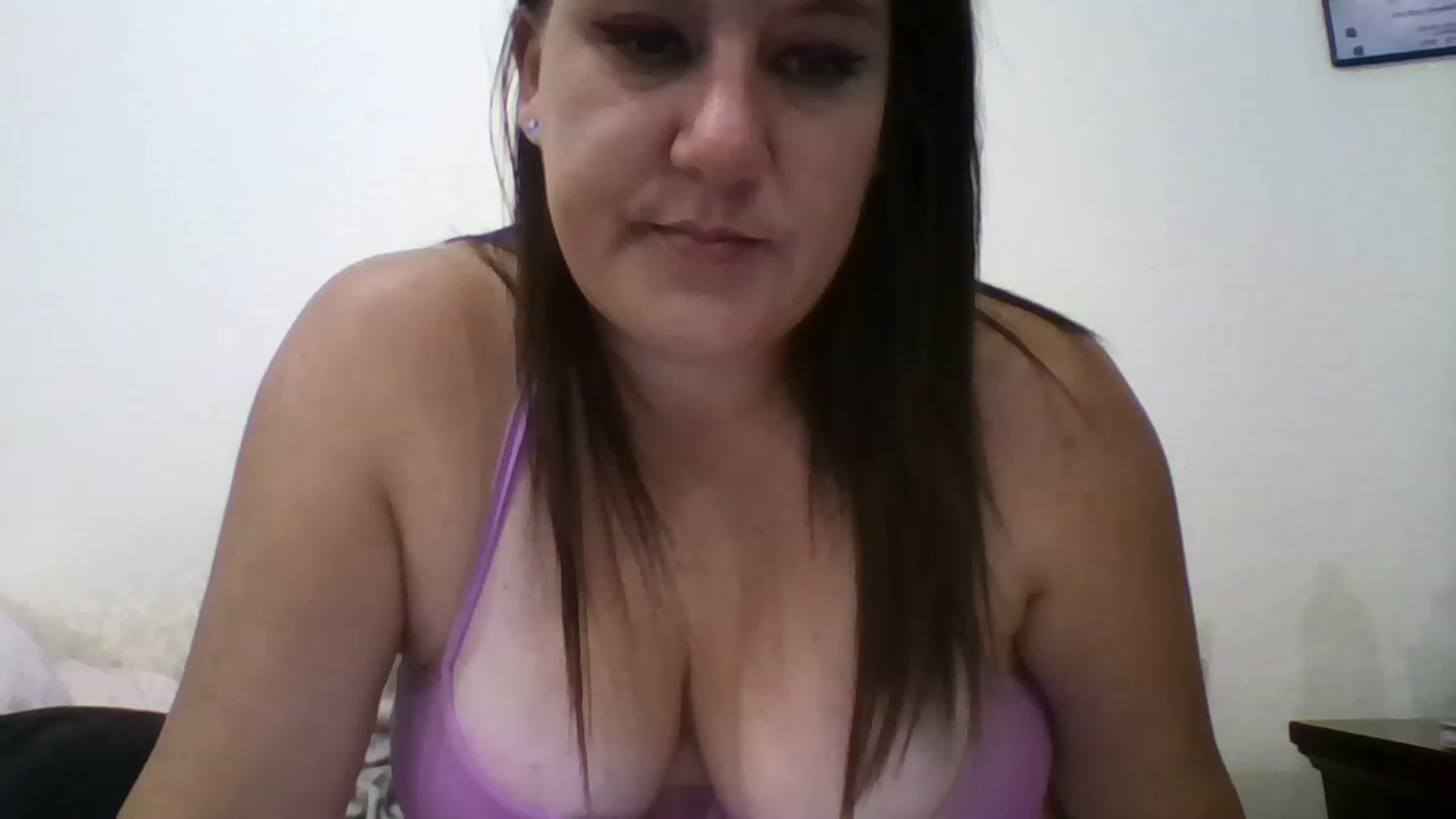 Gallery image thumbnail from Kenzie_leigh's myfreecams stream on, 01/10/2023, 22:40 image 19 of 20