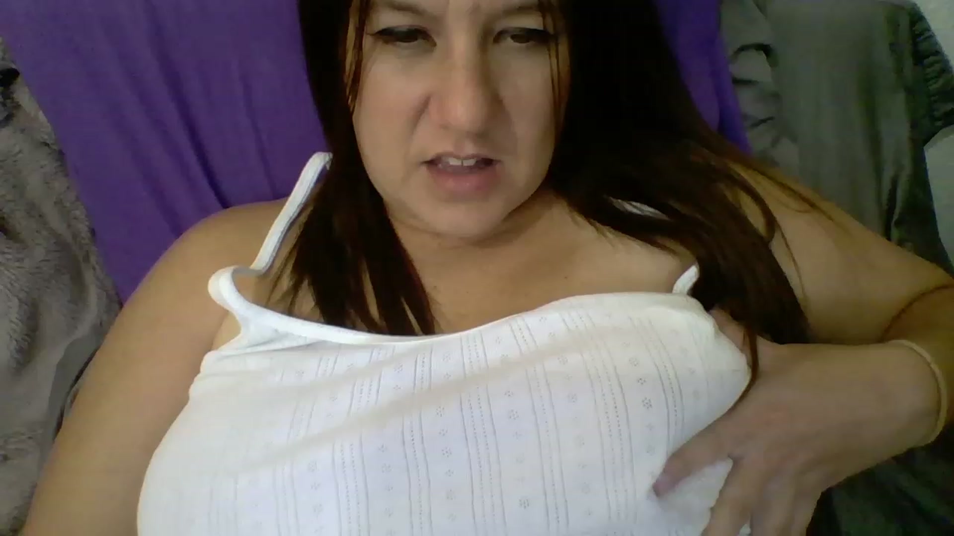 Gallery image thumbnail from Kenzie_leigh's myfreecams stream on, 01/31/2023, 20:24 image 9 of 20
