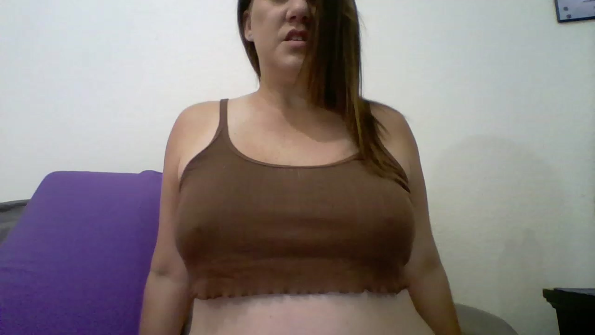 Gallery image thumbnail from Kenzie_leigh's myfreecams stream on, 02/05/2023, 19:53 image 2 of 20