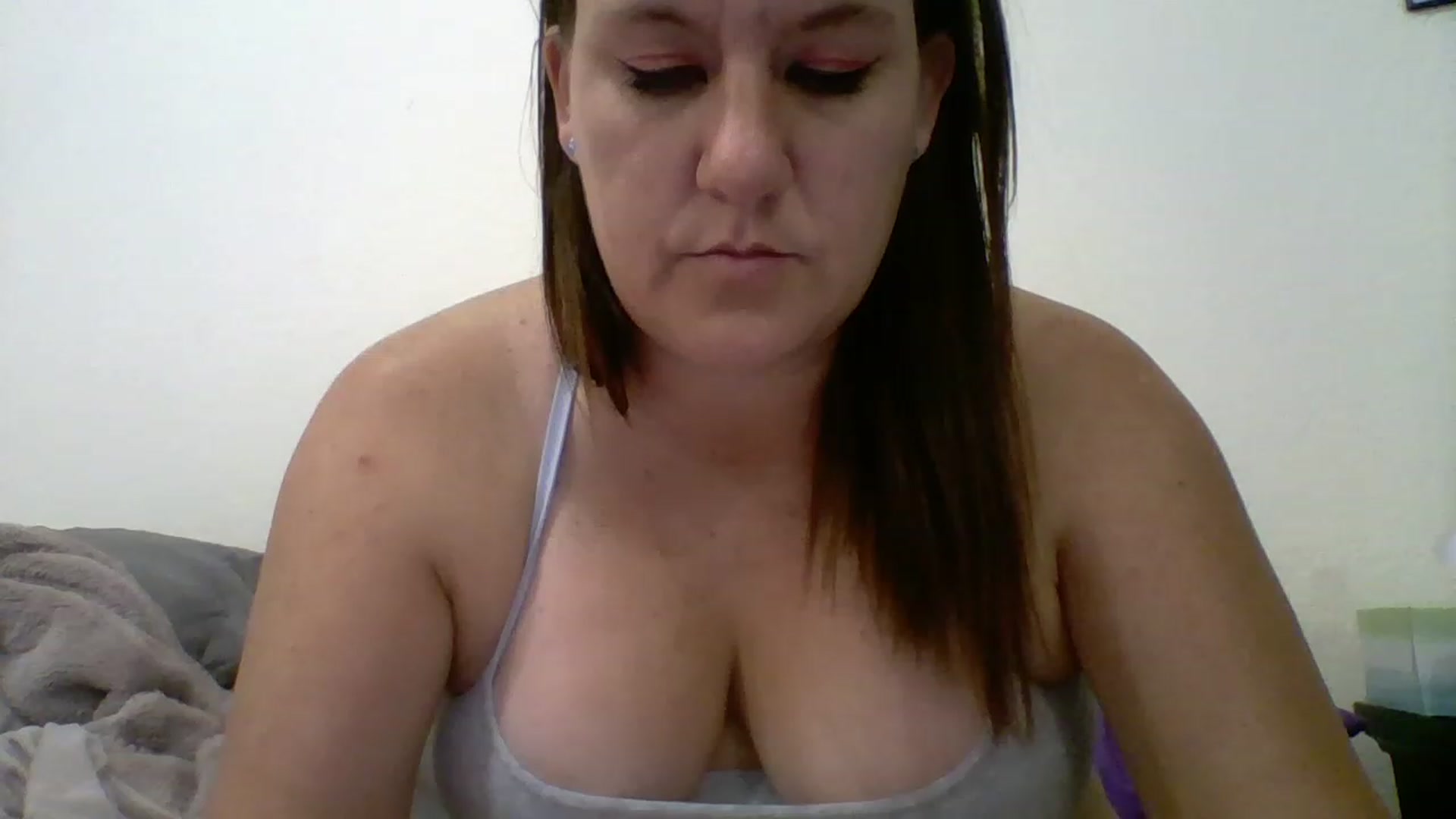 Gallery image thumbnail from Kenzie_leigh's myfreecams stream on, 02/07/2023, 22:27 image 7 of 20