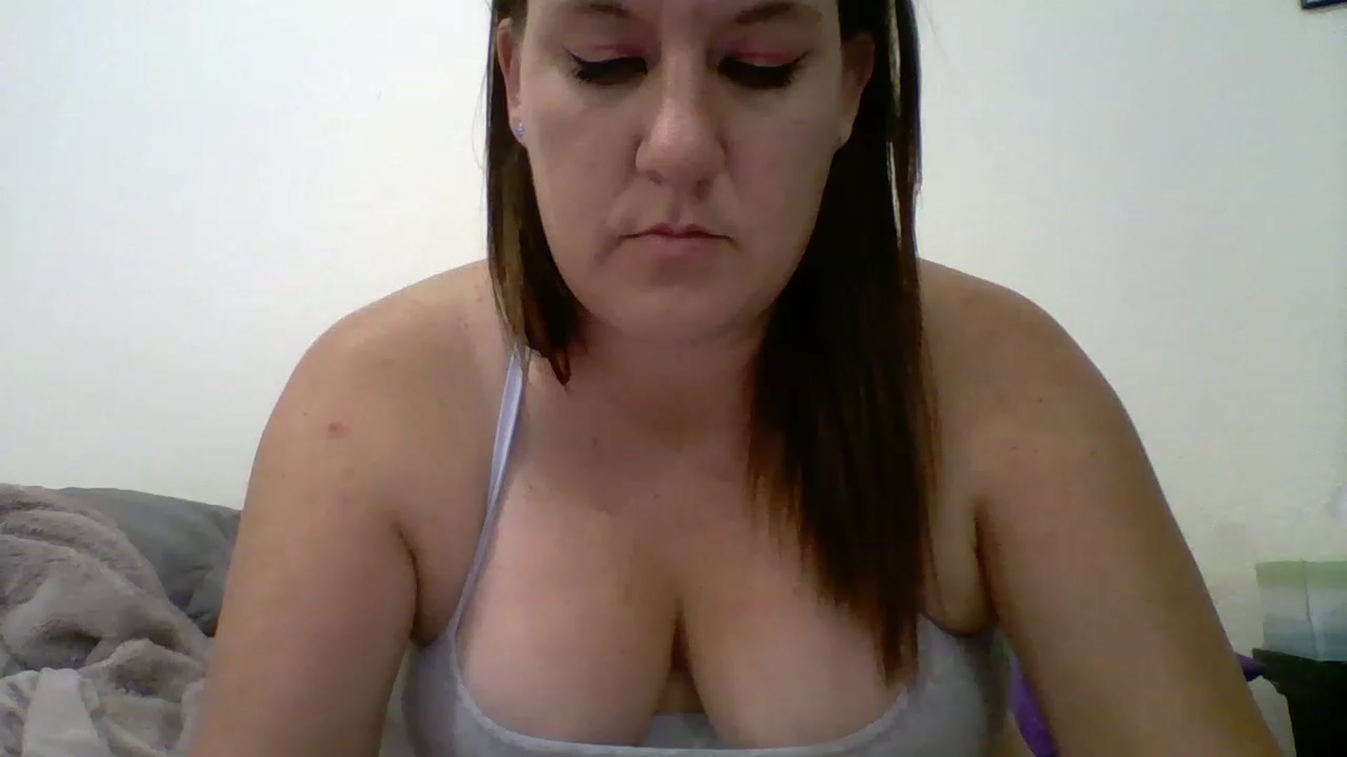 Gallery image thumbnail from Kenzie_leigh's myfreecams stream on, 02/07/2023, 22:27 image 8 of 20