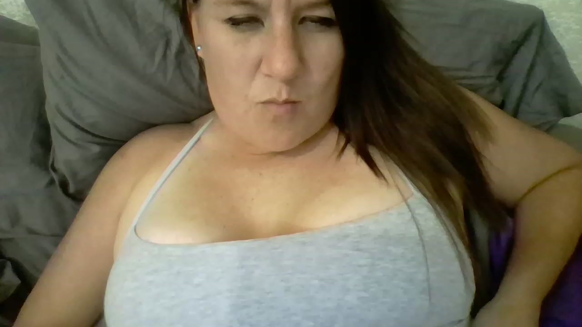 Gallery image thumbnail from Kenzie_leigh's myfreecams stream on, 02/07/2023, 22:47 image 7 of 20