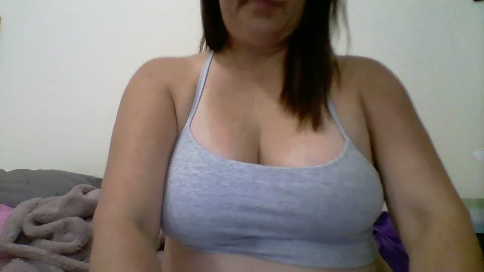 Gallery image thumbnail from Kenzie_leigh's myfreecams stream on, 02/07/2023, 23:20 image 12 of 20