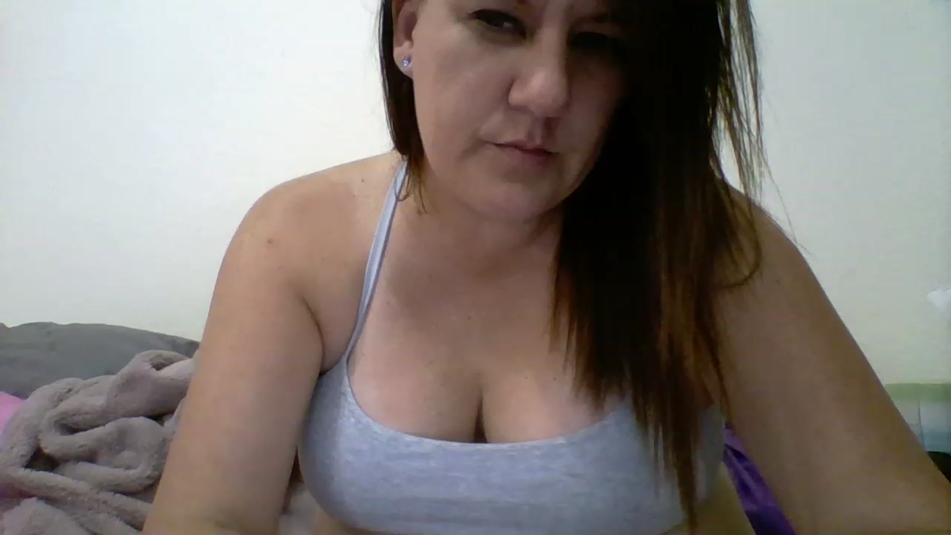 Gallery image thumbnail from Kenzie_leigh's myfreecams stream on, 02/07/2023, 23:20 image 7 of 20