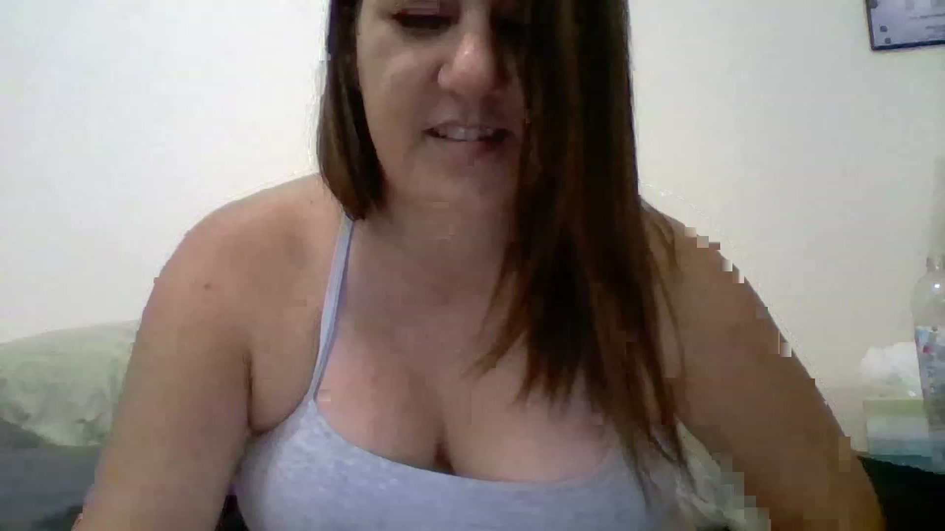 Gallery image thumbnail from Kenzie_leigh's myfreecams stream on, 02/13/2023, 23:20 image 9 of 20