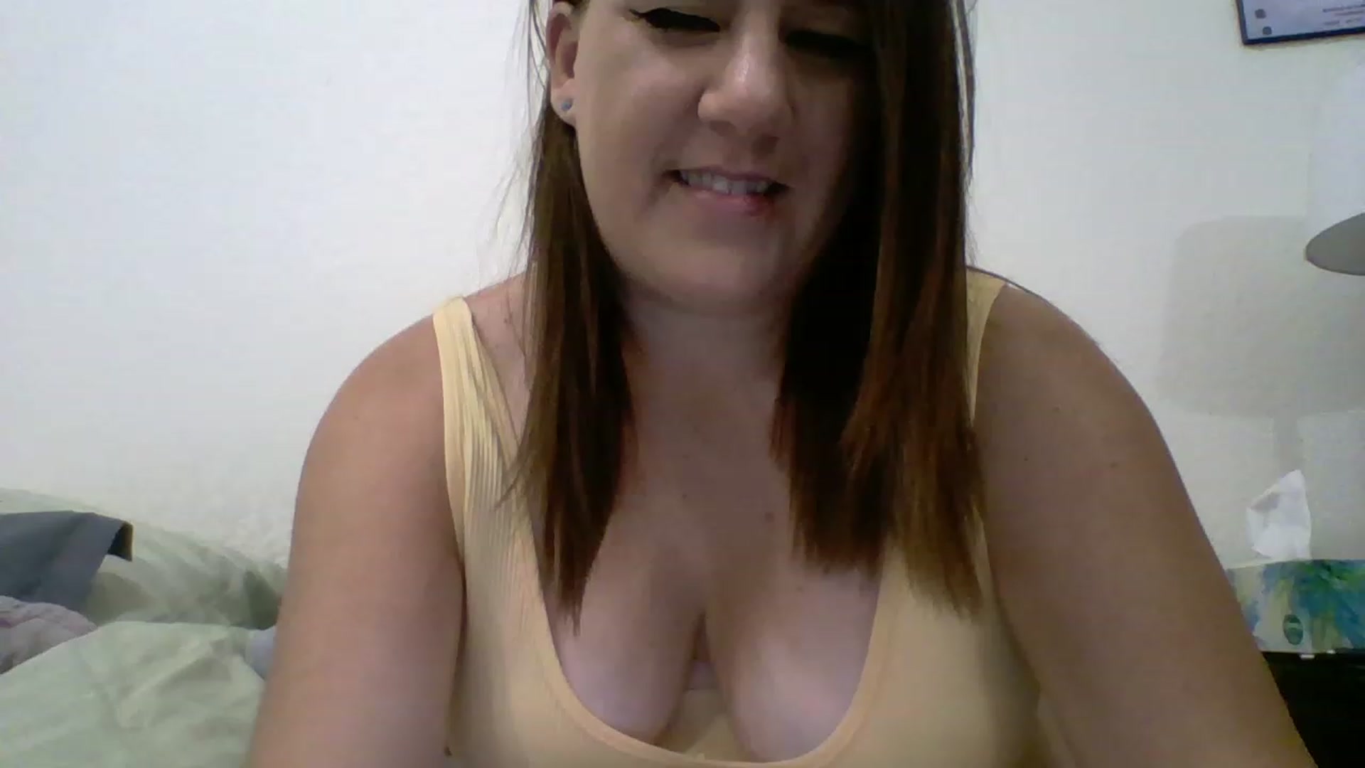 Gallery image thumbnail from Kenzie_leigh's myfreecams stream on, 03/19/2023, 17:48 image 19 of 20