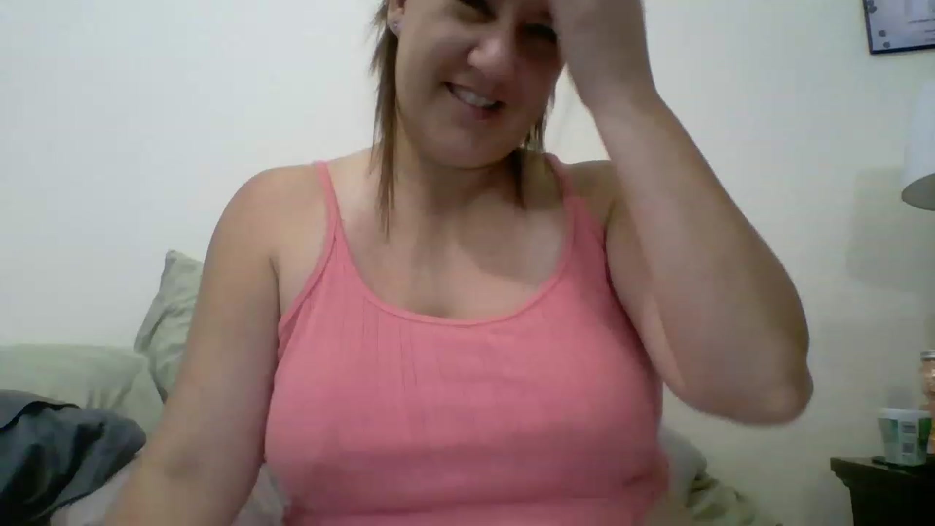 Gallery image thumbnail from Kenzie_leigh's myfreecams stream on, 03/27/2023, 17:35 image 2 of 20
