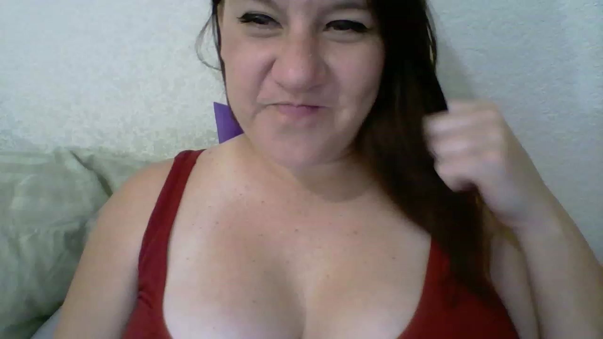 Gallery image thumbnail from Kenzie_leigh's myfreecams stream on, 03/28/2023, 17:28 image 15 of 20