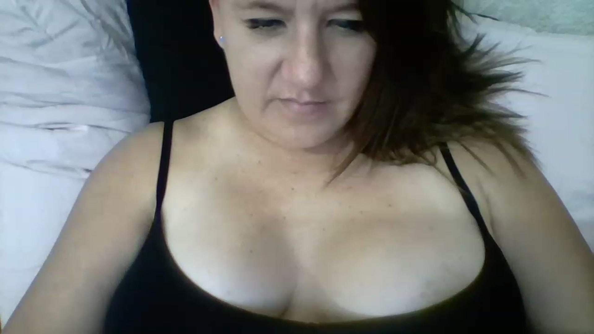 Gallery image thumbnail from Kenzie_leigh's myfreecams stream on, 04/03/2023, 20:10 image 15 of 20