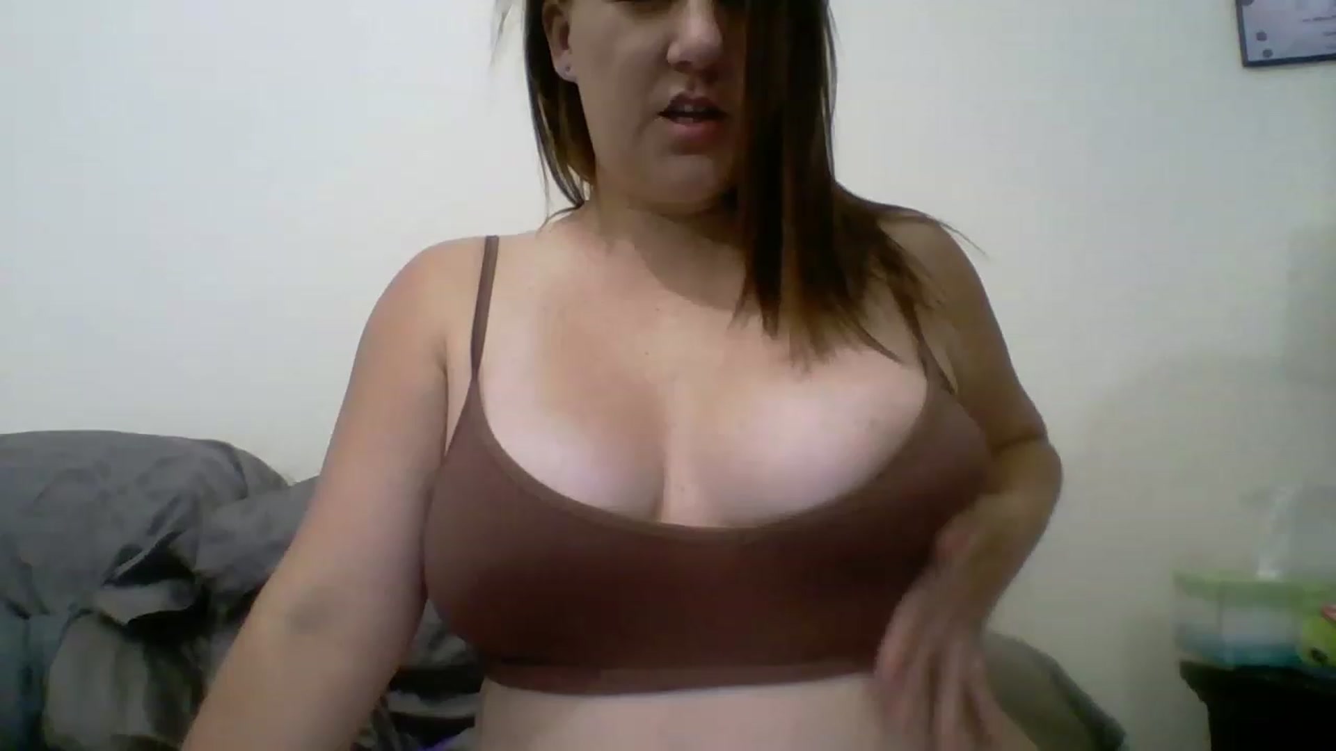 Gallery image thumbnail from Kenzie_leigh's myfreecams stream on, 04/16/2023, 18:26 image 11 of 20