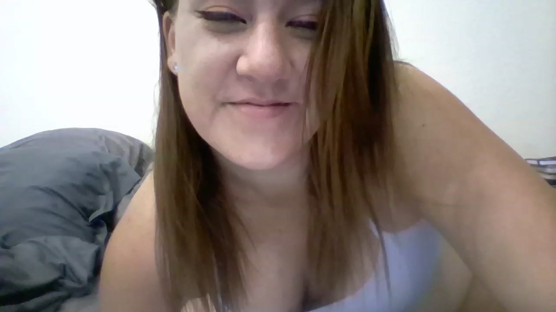 Gallery image thumbnail from Kenzie_leigh's myfreecams stream on, 04/17/2023, 18:48 image 2 of 20