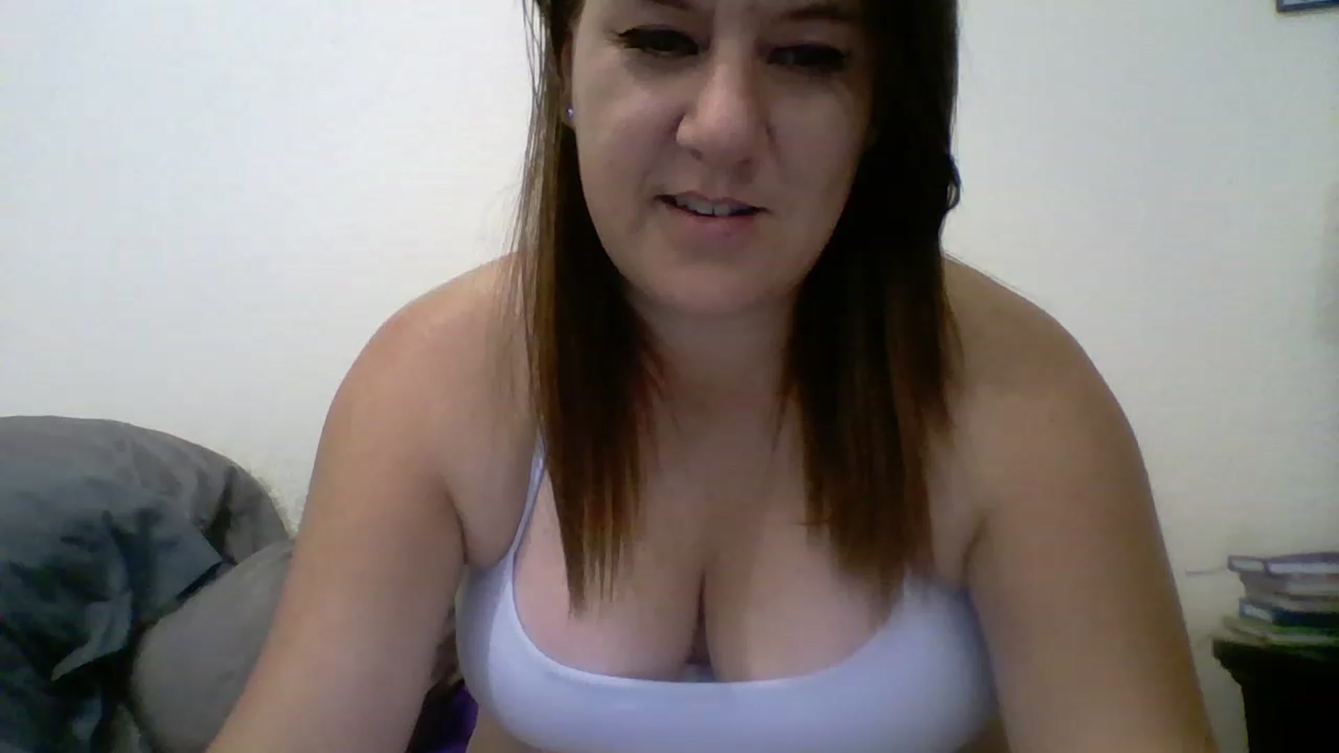 Gallery image thumbnail from Kenzie_leigh's myfreecams stream on, 04/17/2023, 18:48 image 15 of 20