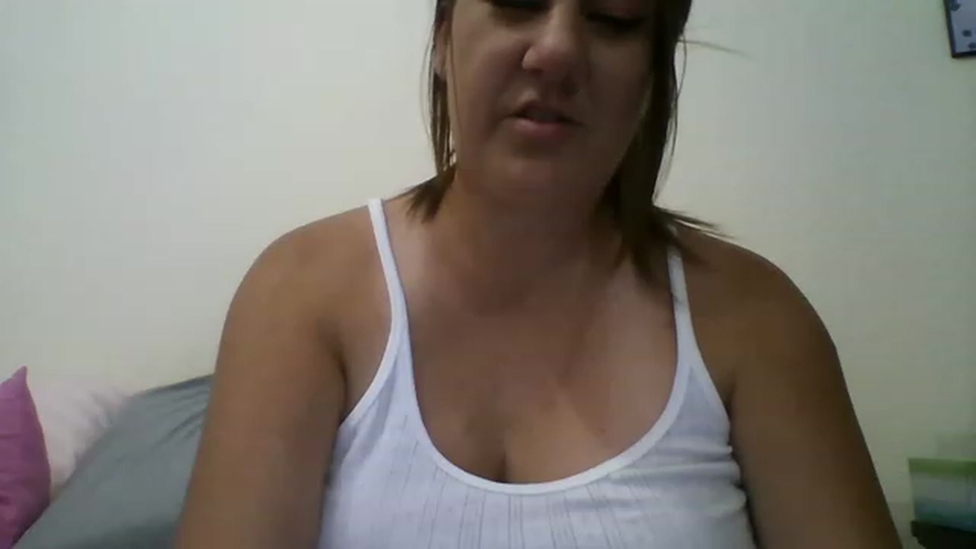 Gallery image thumbnail from Kenzie_leigh's myfreecams stream on, 05/08/2023, 17:53 image 18 of 20