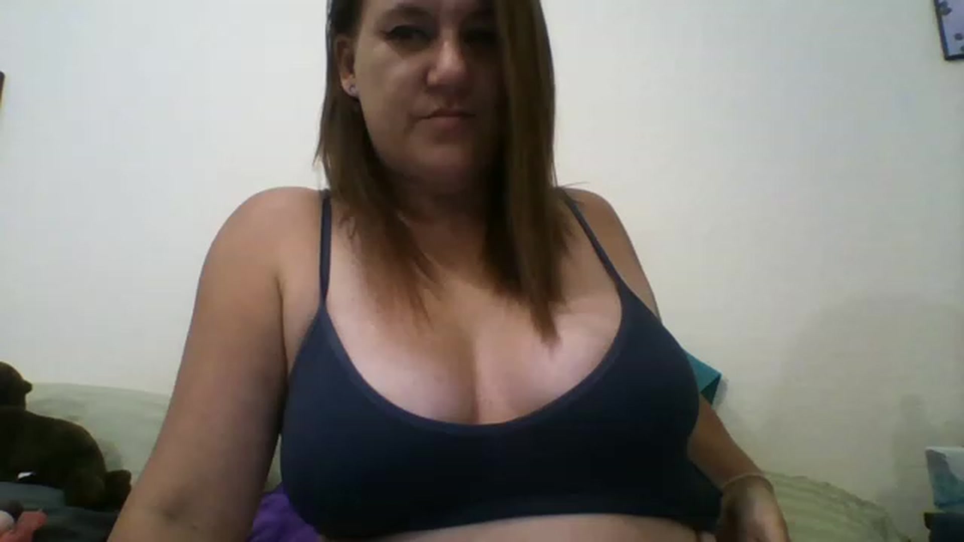 Gallery image thumbnail from Kenzie_leigh's myfreecams stream on, 05/28/2023, 20:06 image 17 of 20