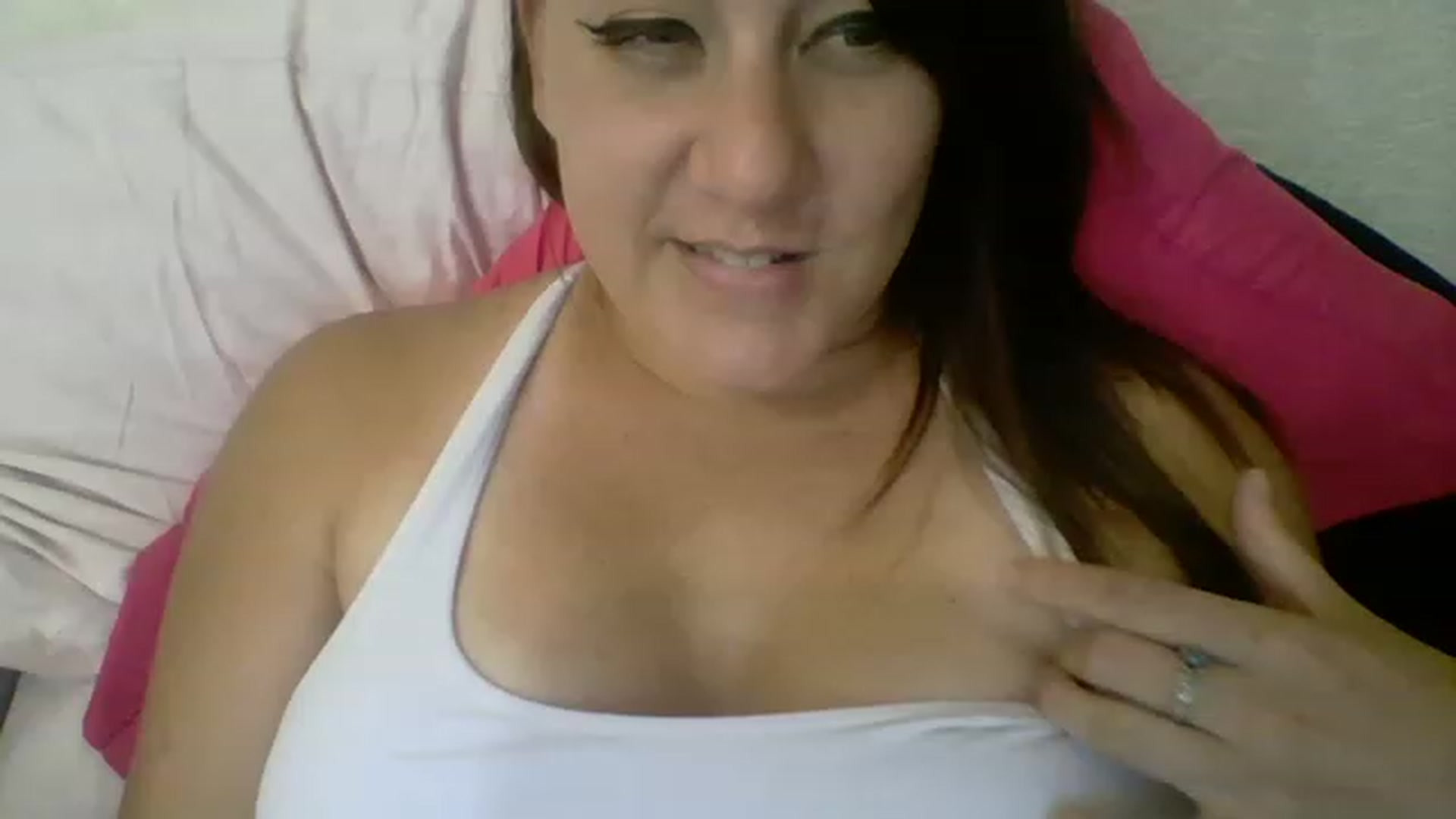 Gallery image thumbnail from Kenzie_leigh's myfreecams stream on, 06/30/2023, 19:22 image 16 of 20