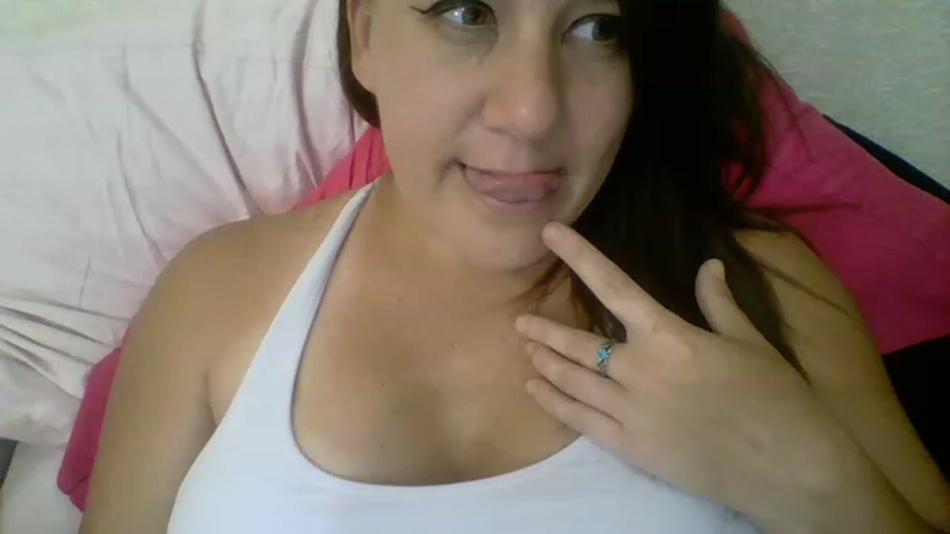Gallery image thumbnail from Kenzie_leigh's myfreecams stream on, 06/30/2023, 19:22 image 3 of 20