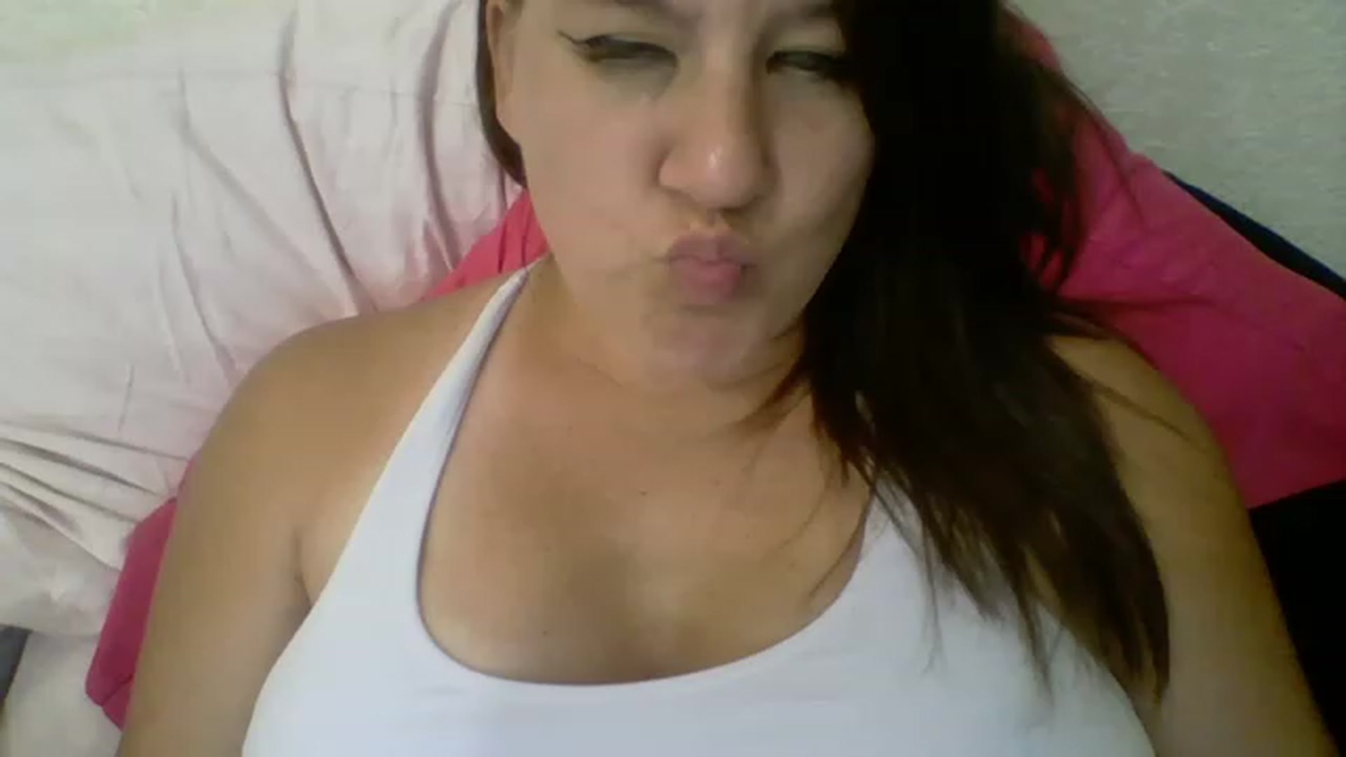 Gallery image thumbnail from Kenzie_leigh's myfreecams stream on, 06/30/2023, 19:22 image 4 of 20