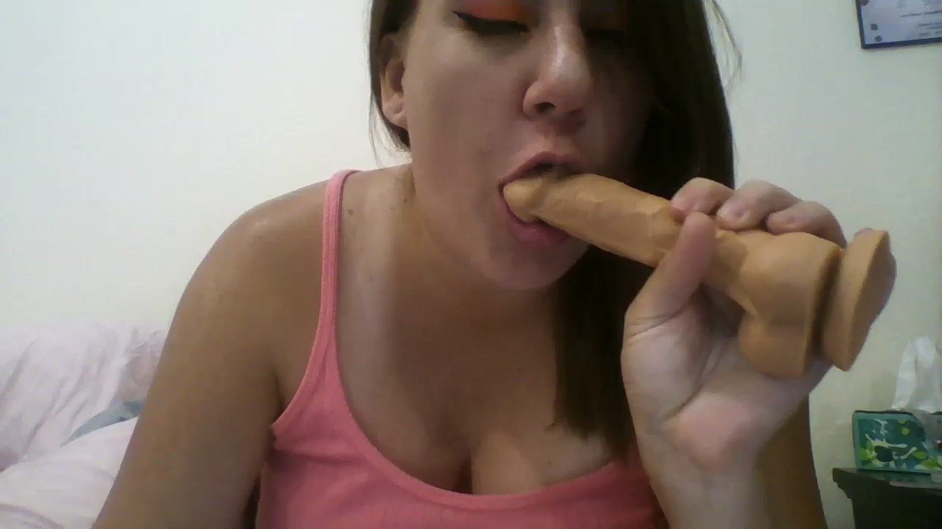 Gallery image thumbnail from Kenzie_leigh's myfreecams stream on, 07/05/2023, 18:37 image 3 of 20