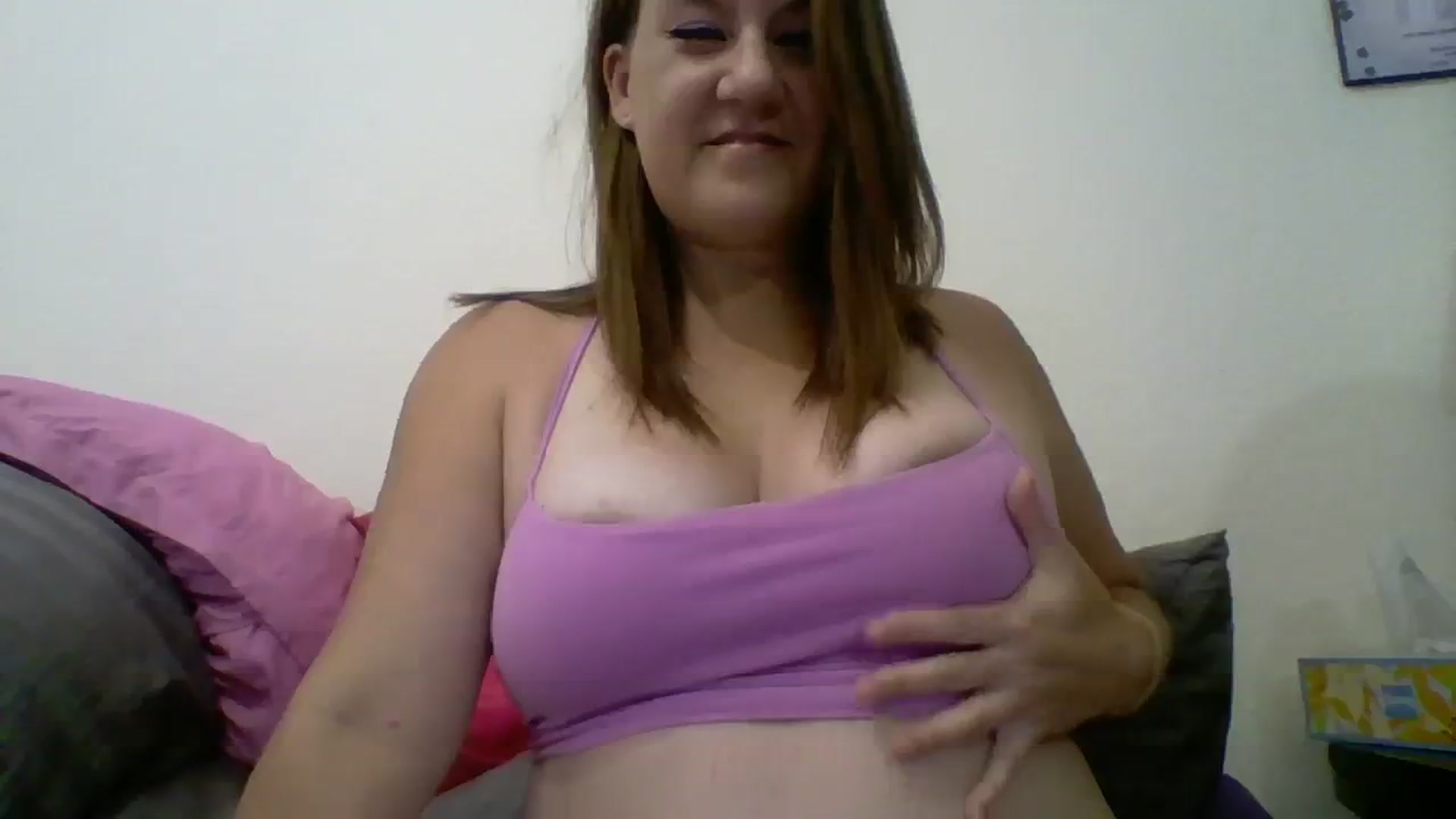 Gallery image thumbnail from Kenzie_leigh's myfreecams stream on, 07/24/2023, 19:11 image 18 of 20