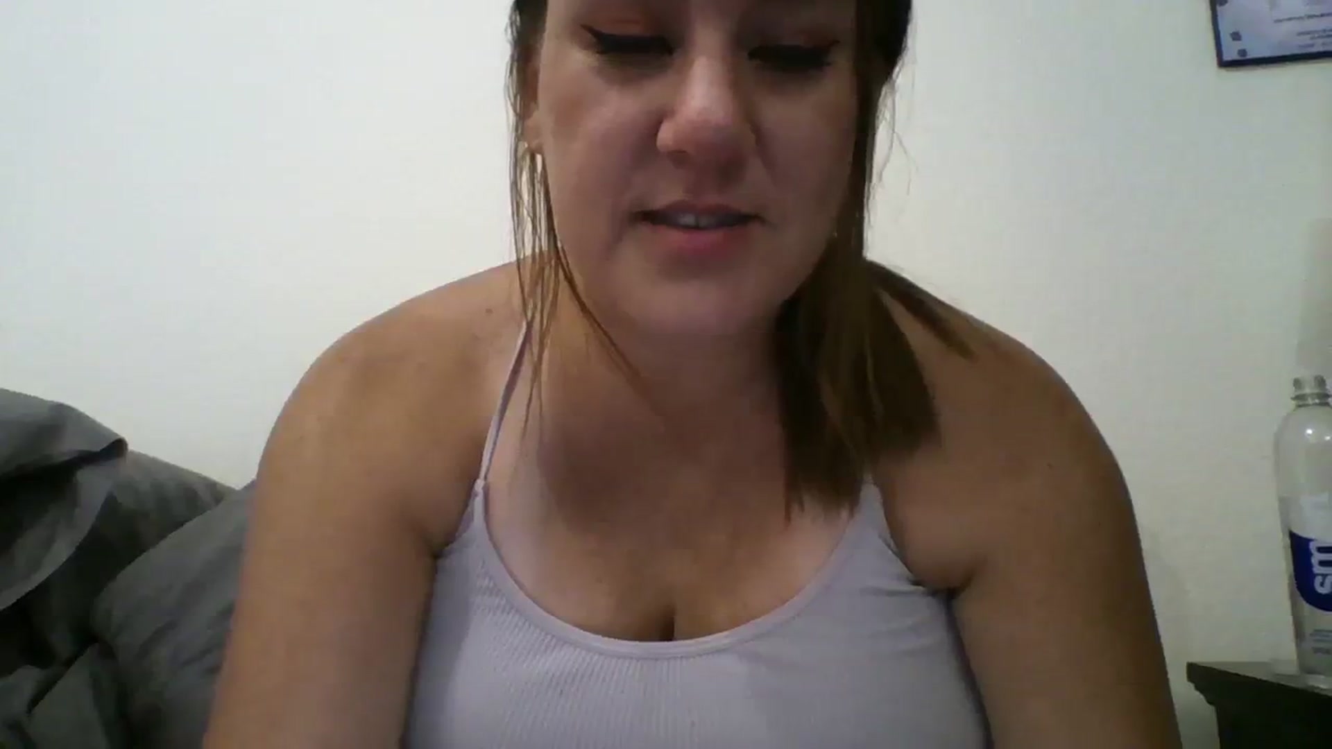 Gallery image thumbnail from Kenzie_leigh's myfreecams stream on, 07/31/2023, 18:45 image 3 of 20