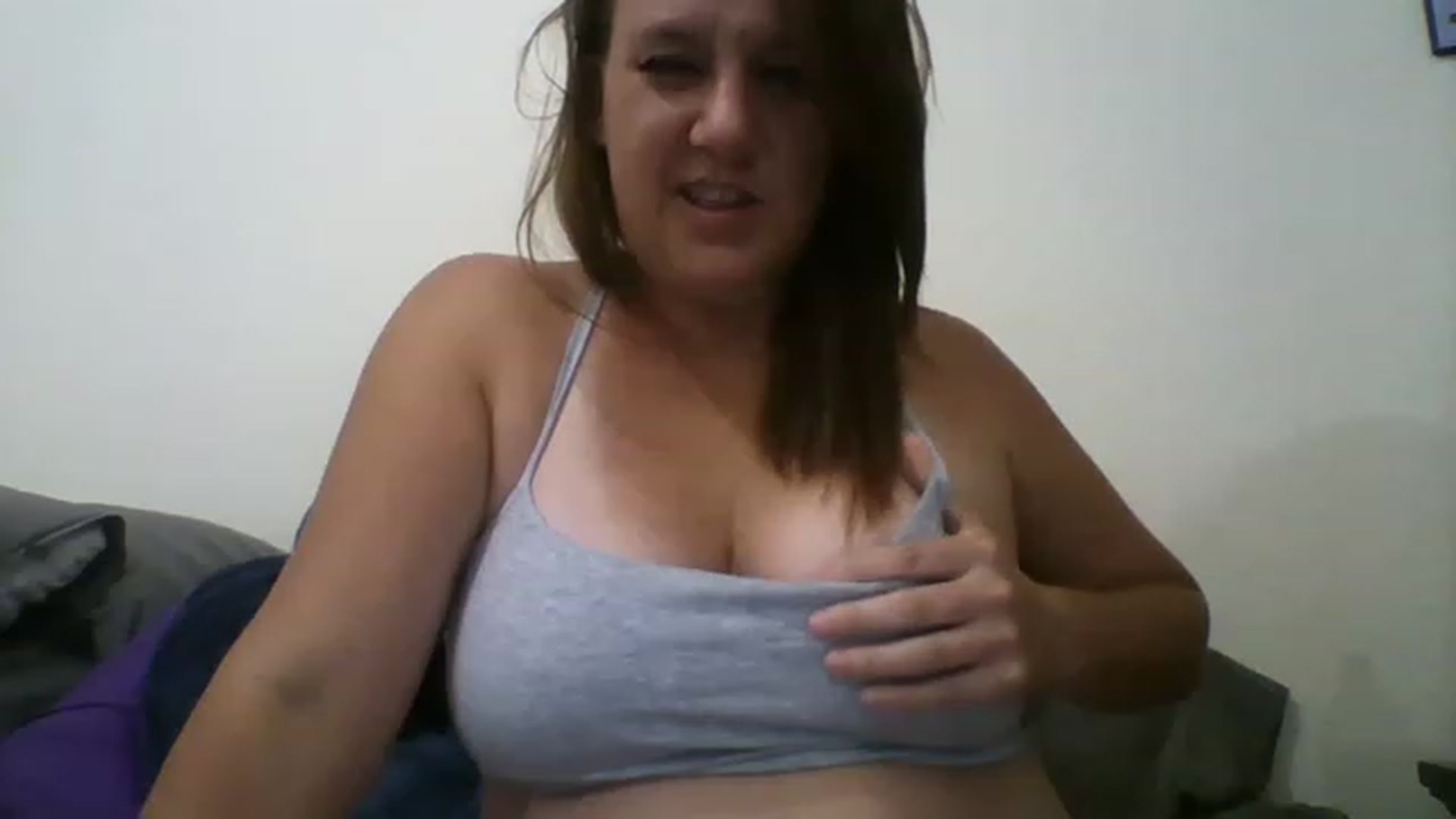 Gallery image thumbnail from Kenzie_leigh's myfreecams stream on, 08/14/2023, 23:33 image 8 of 20