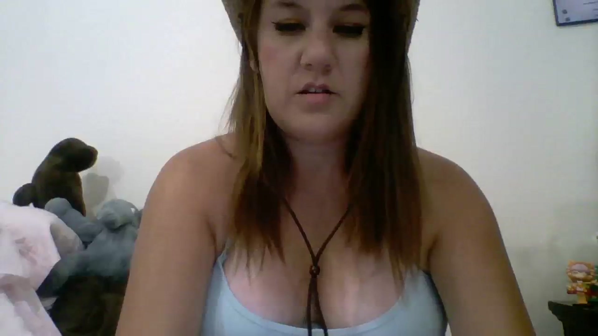 Gallery image thumbnail from Kenzie_leigh's myfreecams stream on, 08/17/2023, 19:32 image 6 of 20