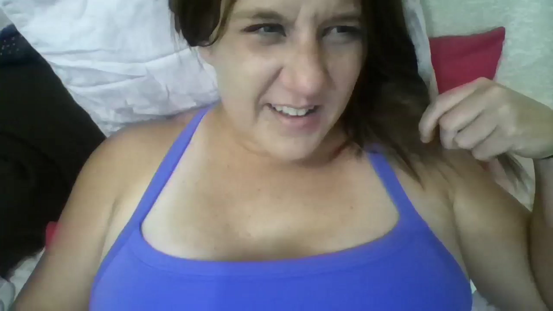 Gallery image thumbnail from Kenzie_leigh's myfreecams stream on, 08/18/2023, 19:41 image 7 of 20