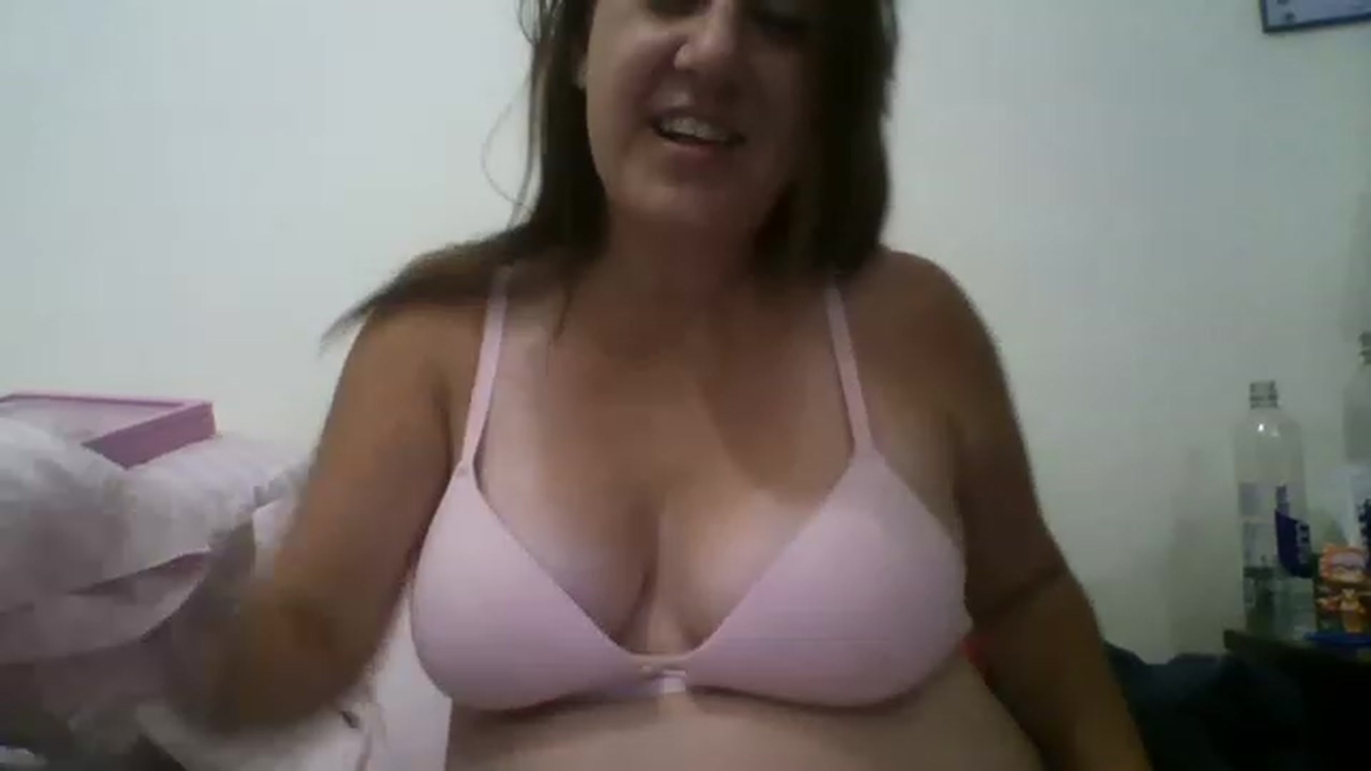Gallery image thumbnail from Kenzie_leigh's myfreecams stream on, 08/21/2023, 22:39 image 18 of 20