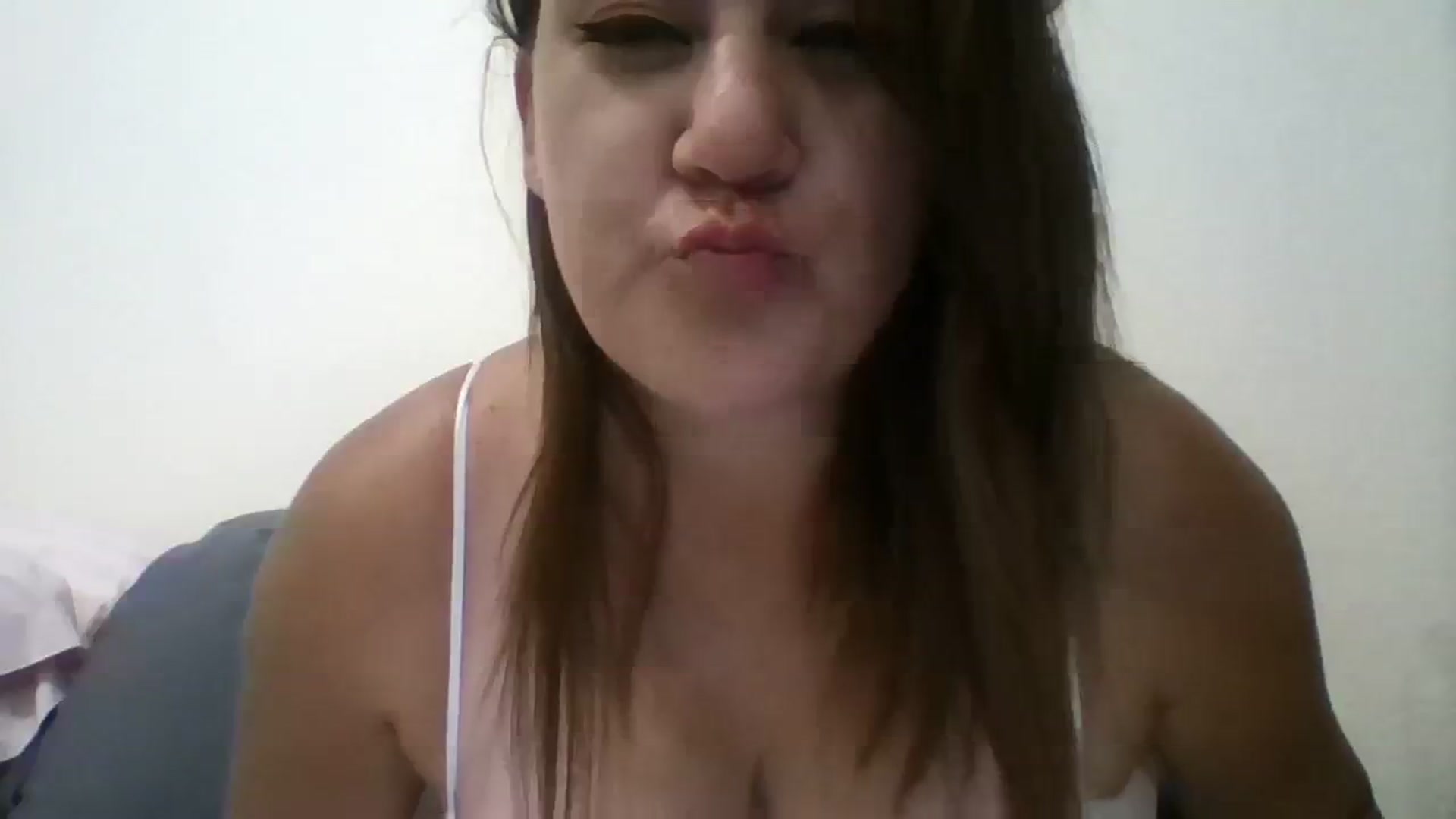 Gallery image thumbnail from Kenzie_leigh's myfreecams stream on, 08/24/2023, 17:35 image 11 of 20