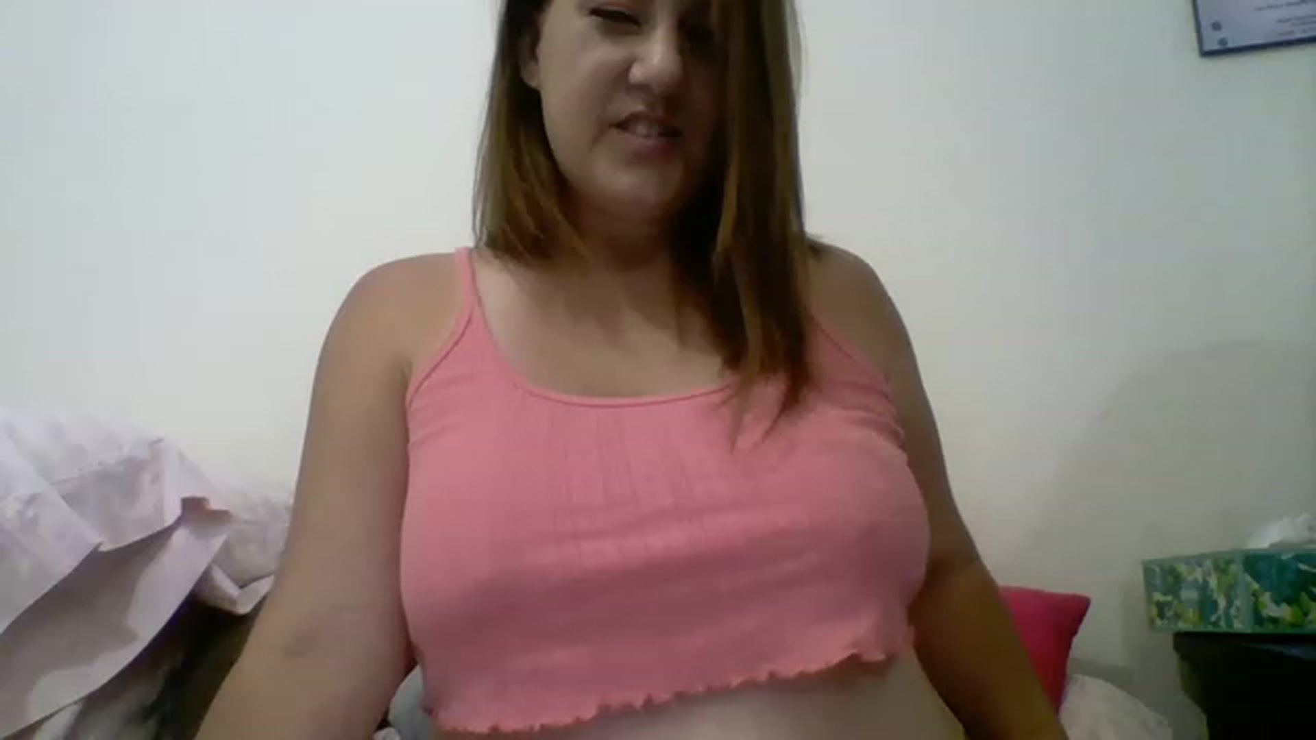 Gallery image thumbnail from Kenzie_leigh's myfreecams stream on, 08/25/2023, 17:08 image 17 of 20