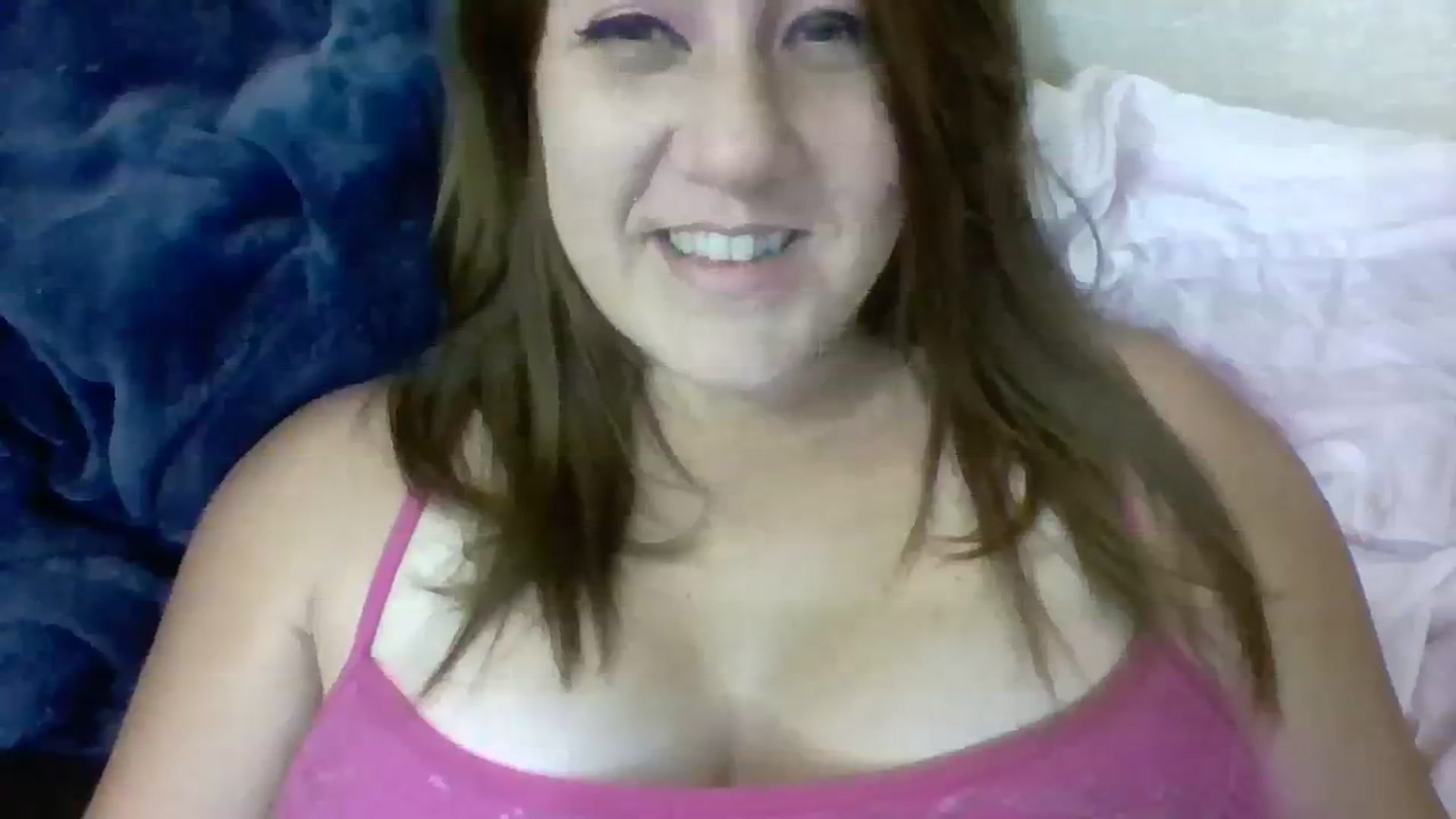 Gallery image thumbnail from Kenzie_leigh's myfreecams stream on, 08/29/2023, 21:08 image 7 of 20