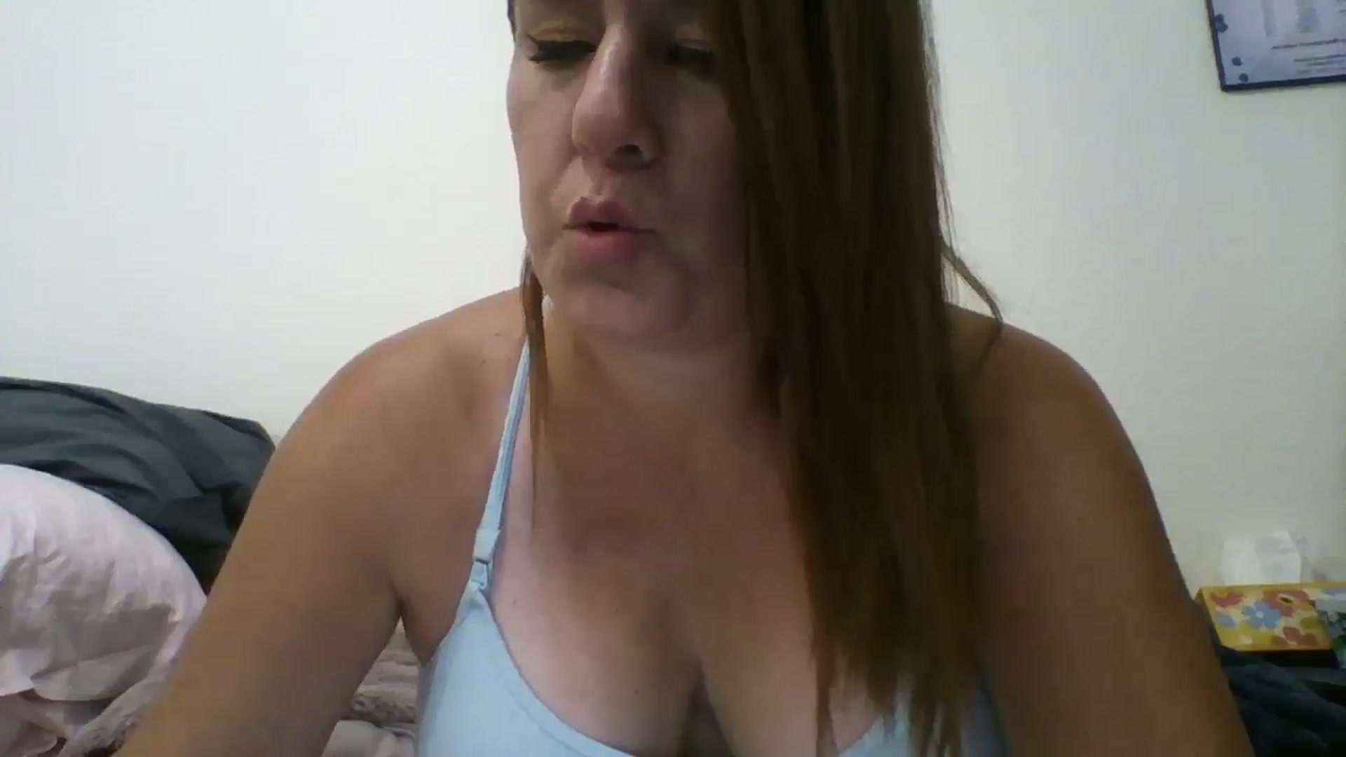 Gallery image thumbnail from Kenzie_leigh's myfreecams stream on, 09/03/2023, 17:42 image 5 of 20