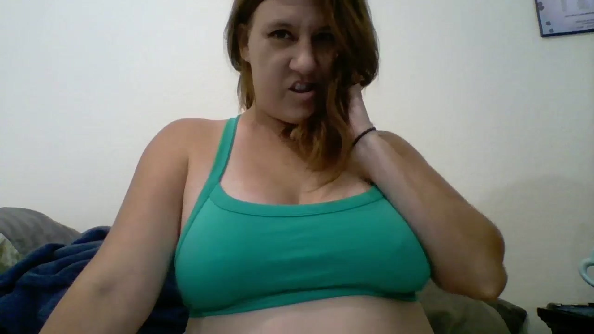 Gallery image thumbnail from Kenzie_leigh's myfreecams stream on, 09/18/2023, 18:57 image 2 of 20