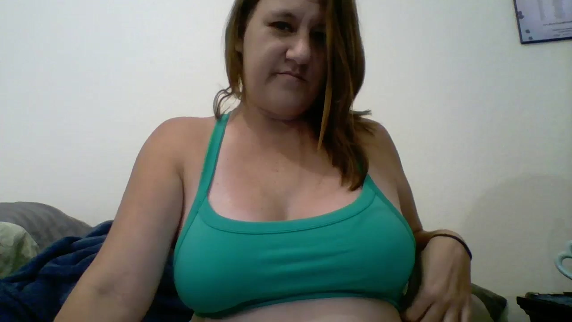 Gallery image thumbnail from Kenzie_leigh's myfreecams stream on, 09/18/2023, 18:57 image 4 of 20