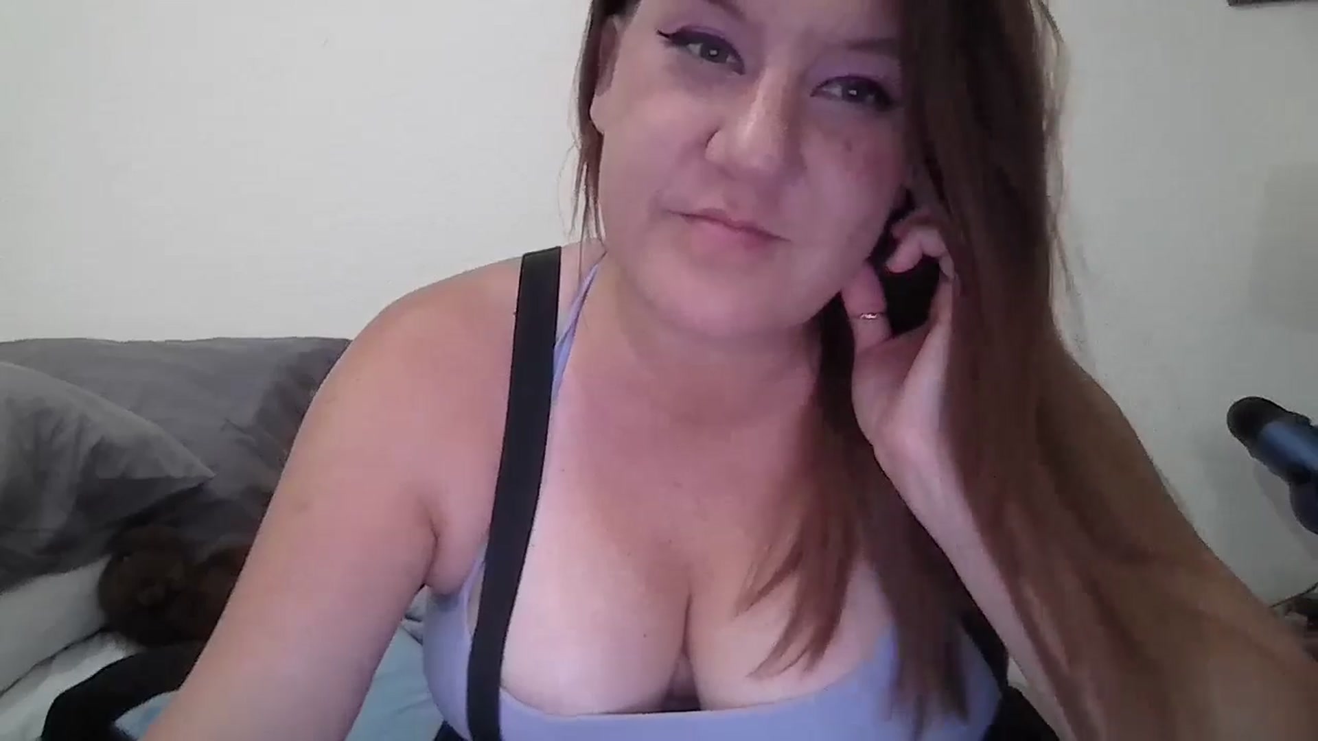 Gallery image thumbnail from Kenzie_leigh's myfreecams stream on, 05/19/2024, 19:06 image 19 of 20
