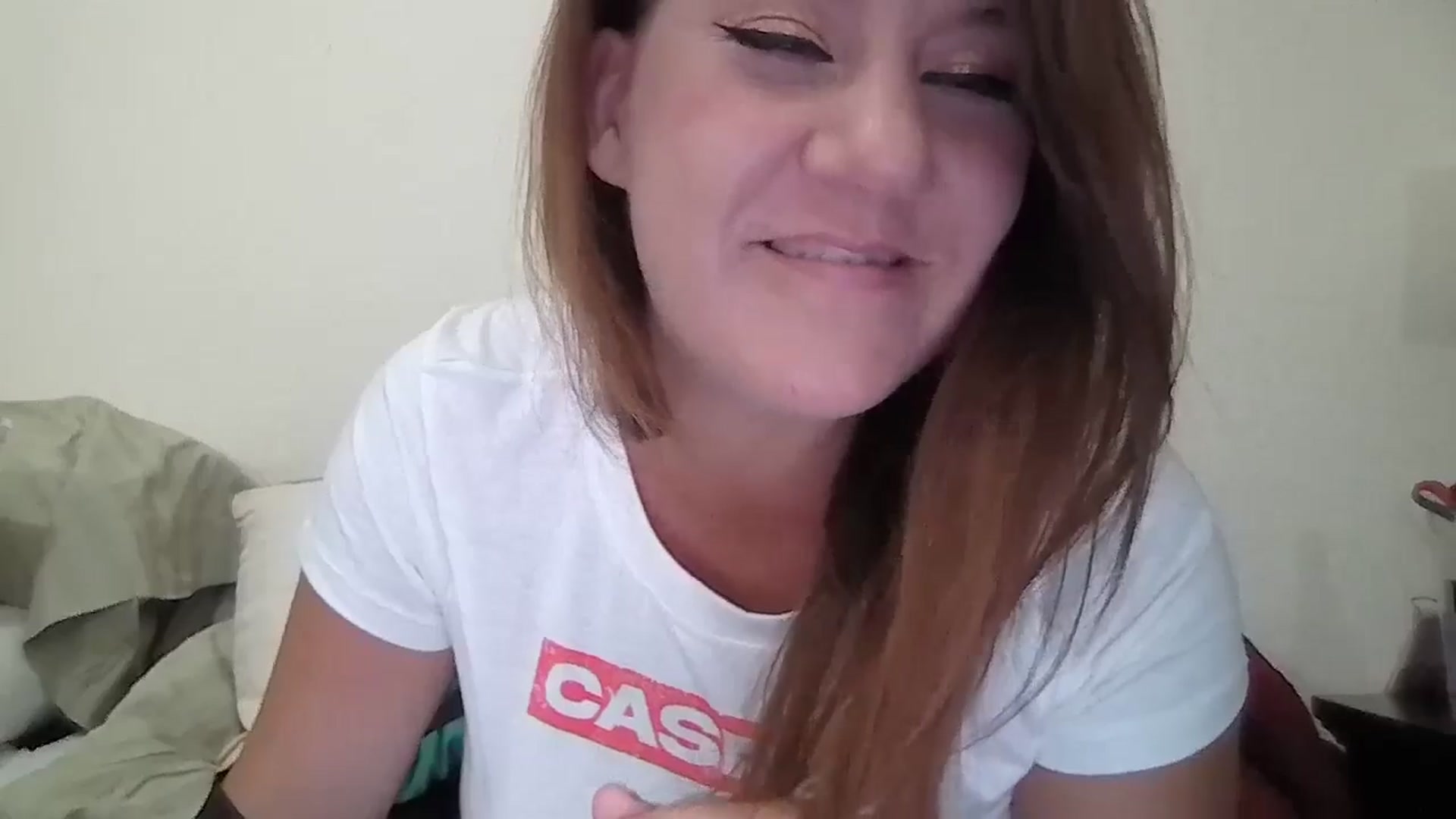 Gallery image thumbnail from Kenzie_leigh's myfreecams stream on, 10/03/2024, 18:40 image 12 of 20