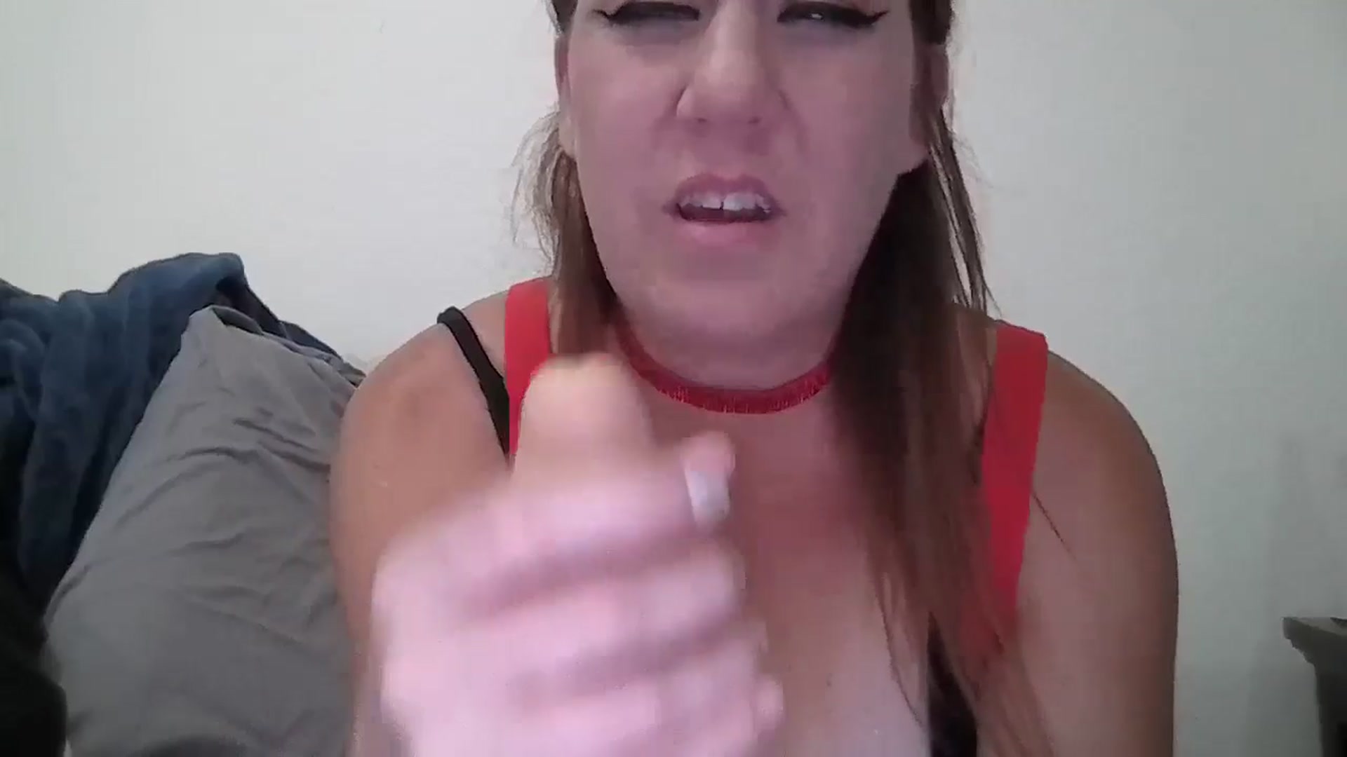 Gallery image thumbnail from Kenzie_leigh's myfreecams stream on, 10/14/2024, 19:20 image 14 of 20