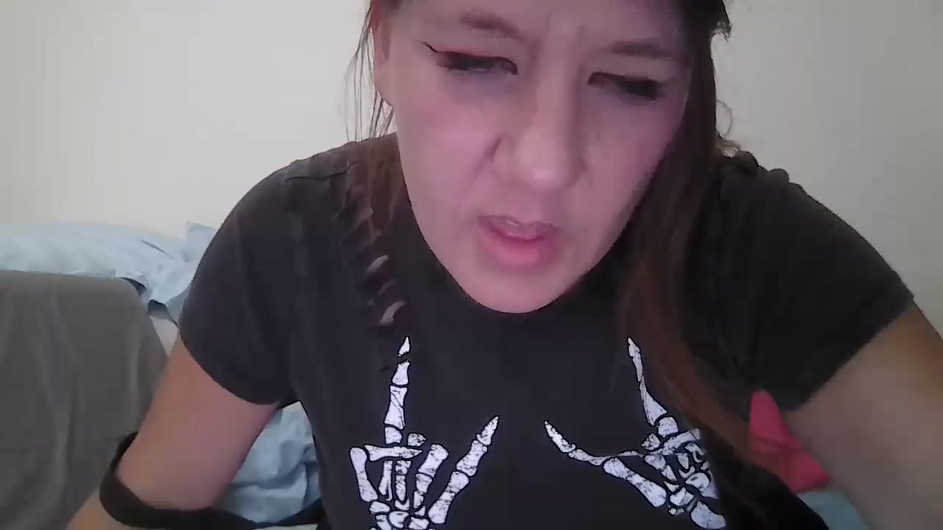 Gallery image thumbnail from Kenzie_leigh's myfreecams stream on, 10/15/2024, 18:39 image 14 of 20