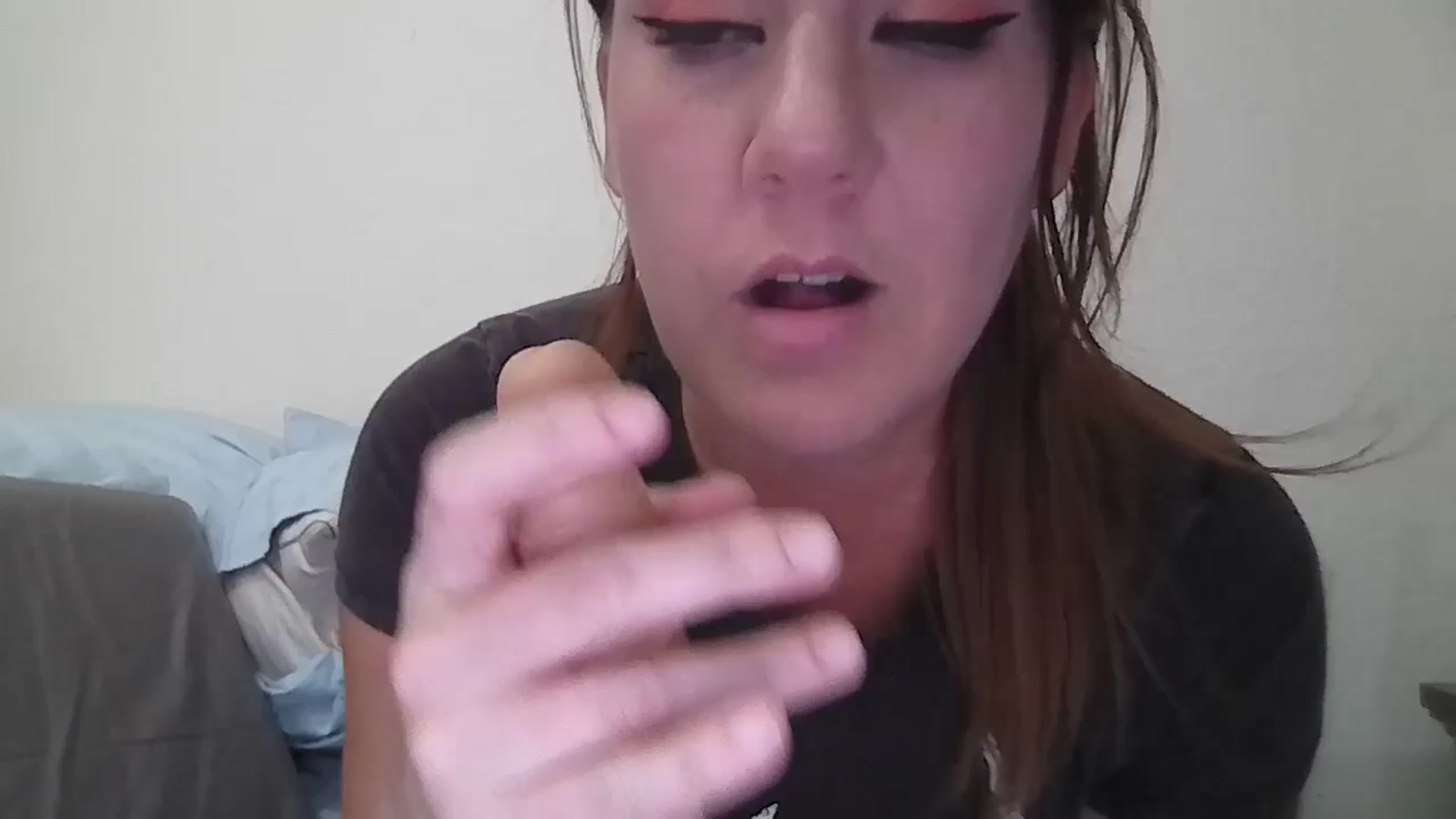 Gallery image thumbnail from Kenzie_leigh's myfreecams stream on, 10/15/2024, 19:28 image 3 of 20