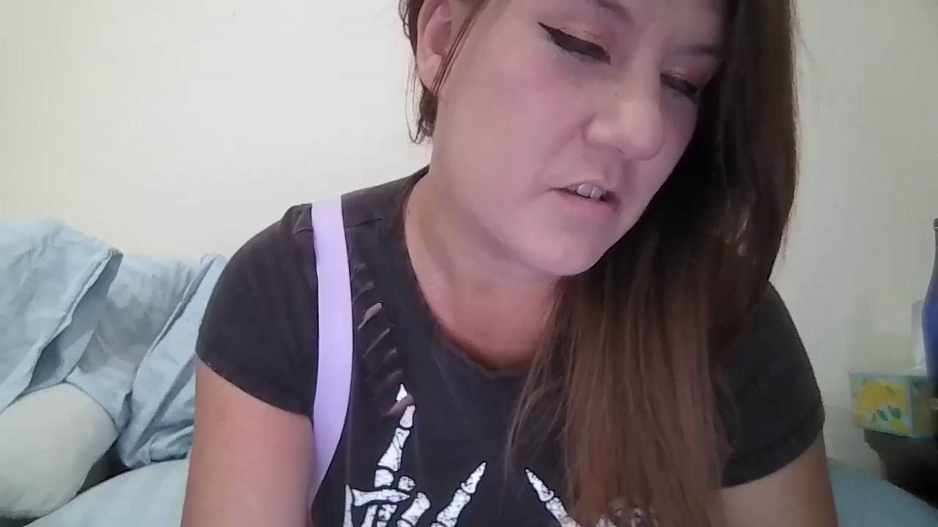 Gallery image thumbnail from Kenzie_leigh's myfreecams stream on, 10/20/2024, 20:46 image 2 of 20