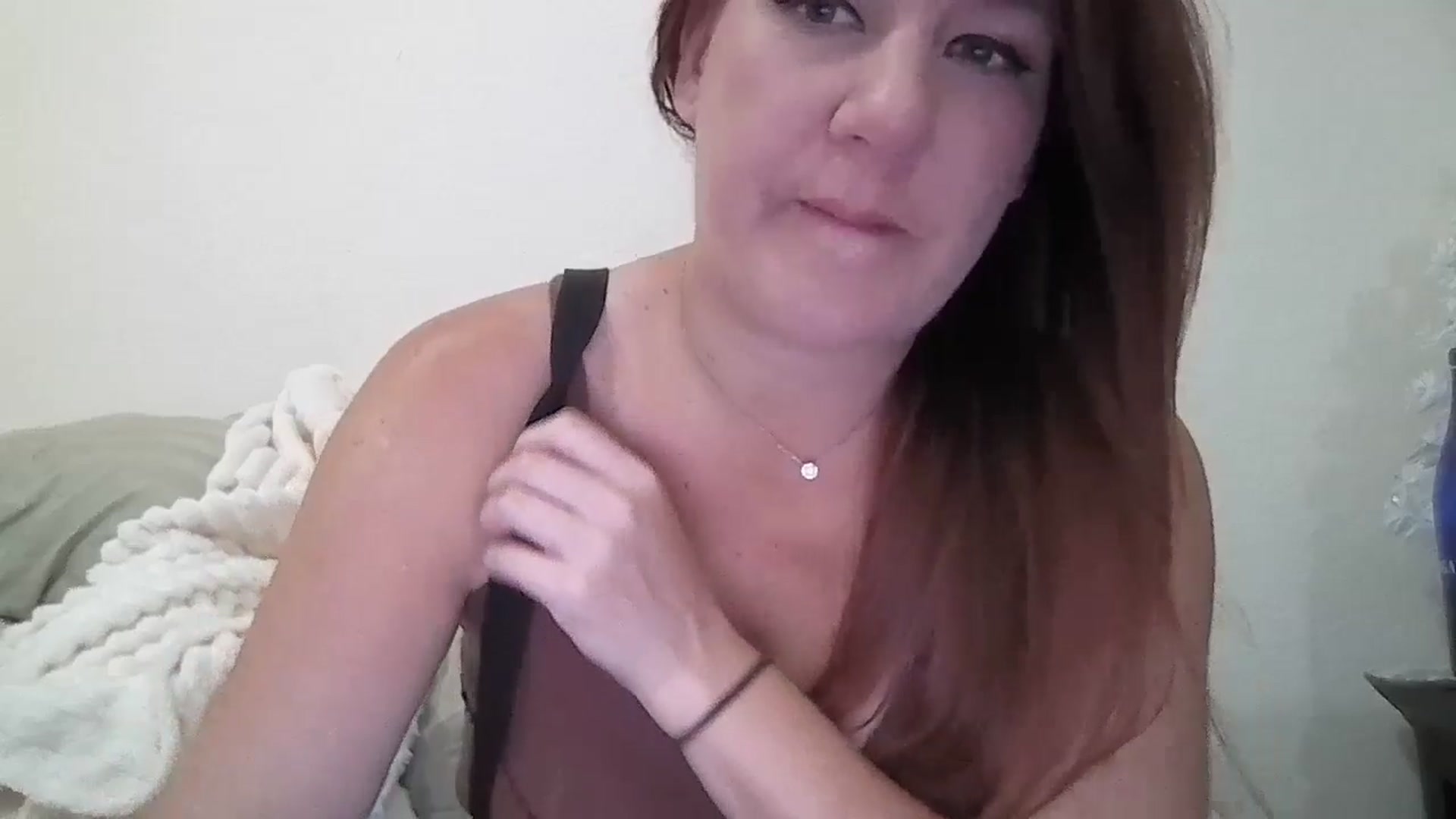 Gallery image thumbnail from Kenzie_leigh's myfreecams stream on, 12/27/2024, 18:53 image 8 of 20