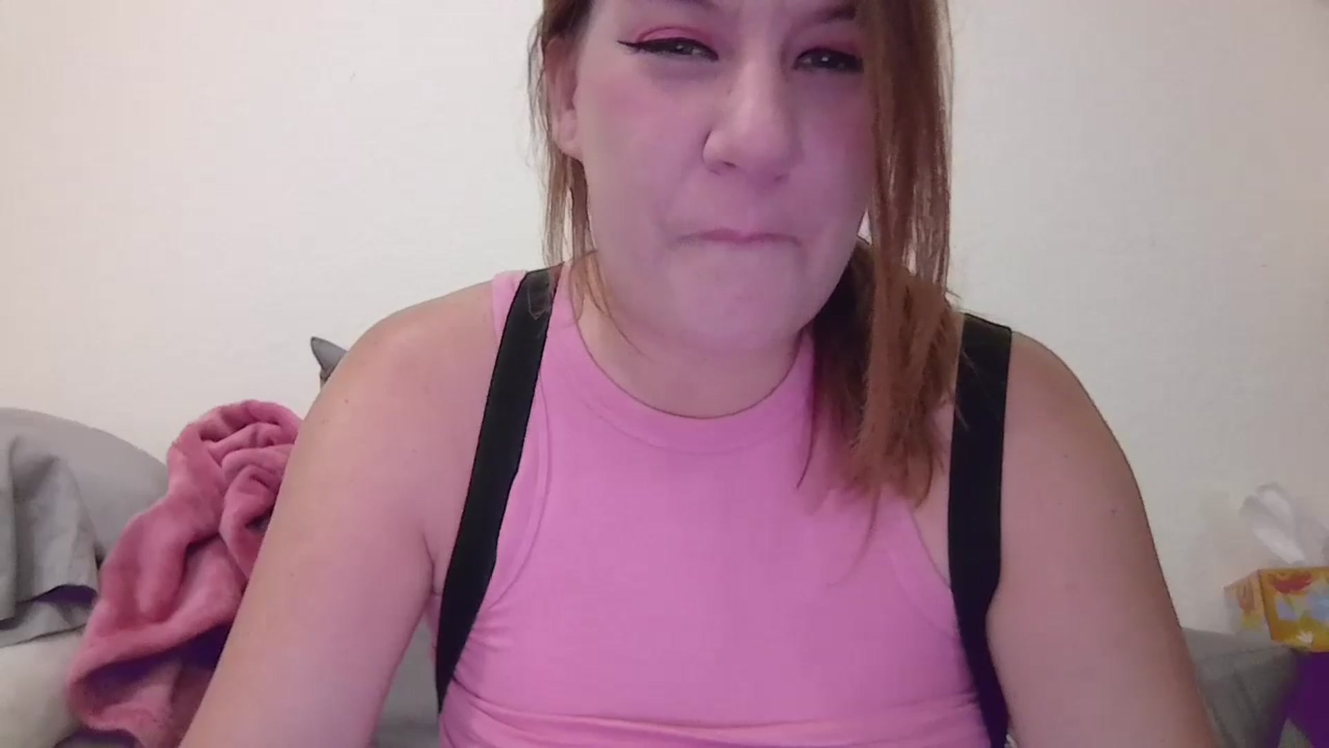 Gallery image thumbnail from Kenzie_leigh's myfreecams stream on, 05/25/2025, 15:52 image 2 of 20