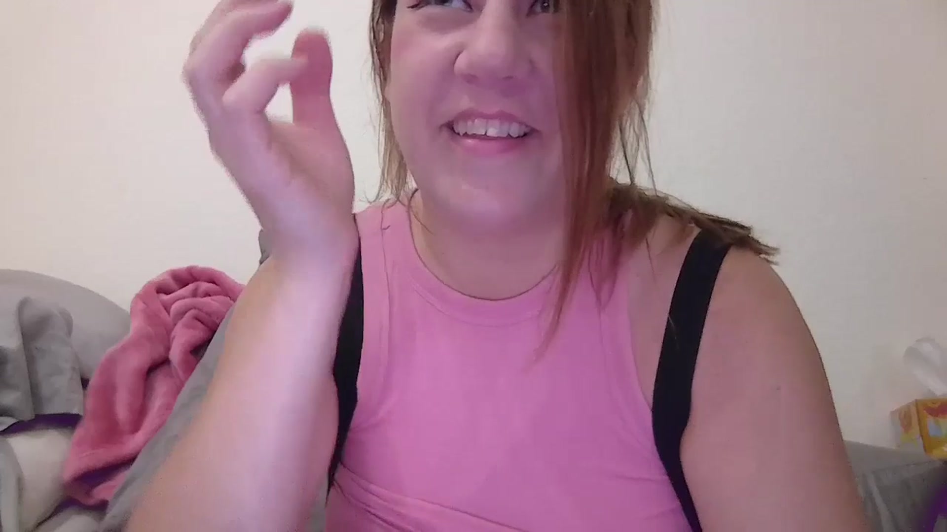 Gallery image thumbnail from Kenzie_leigh's myfreecams stream on, 05/25/2025, 15:52 image 13 of 20